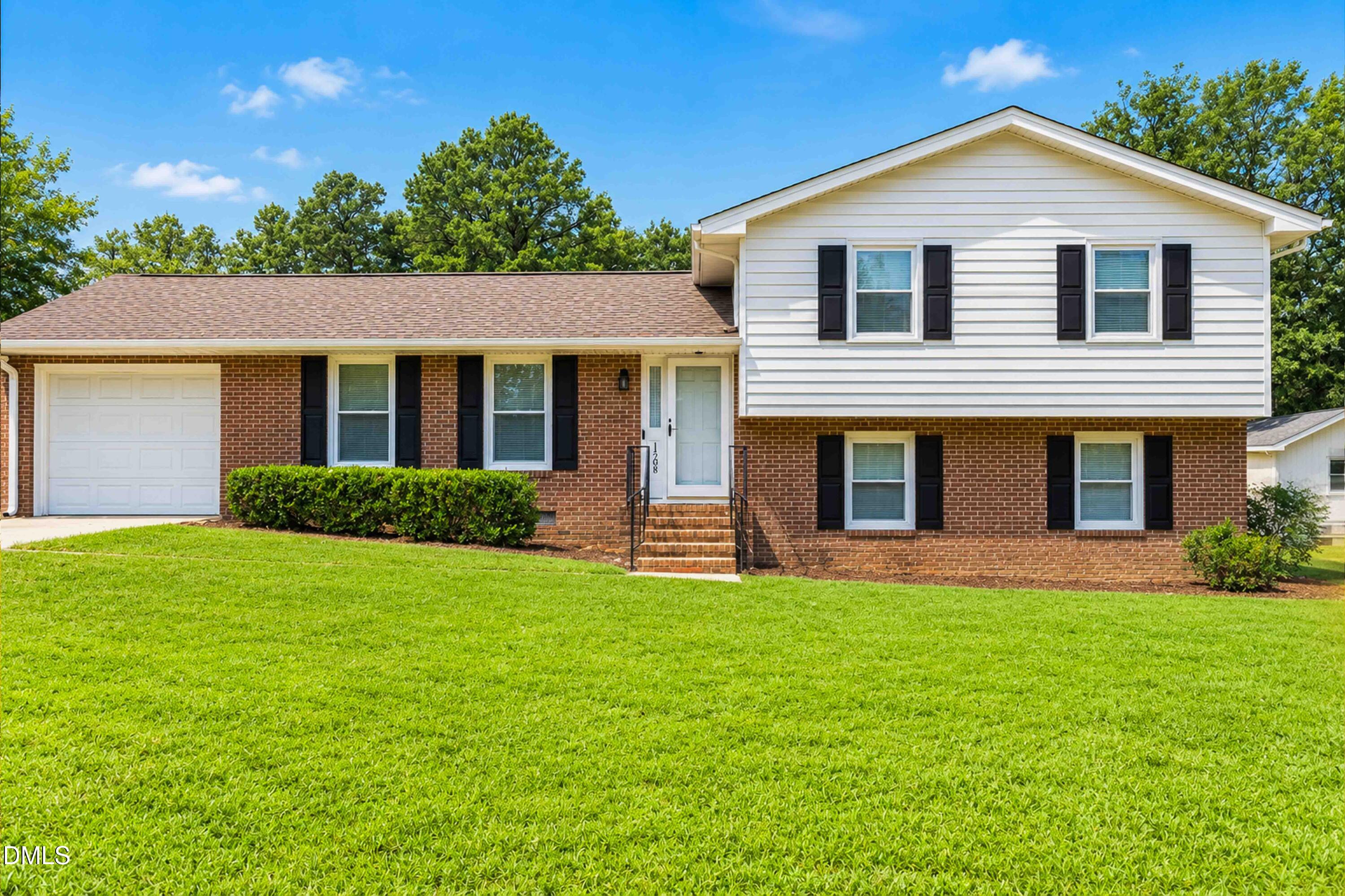 1600 Edgebrook Drive Property Photo 1