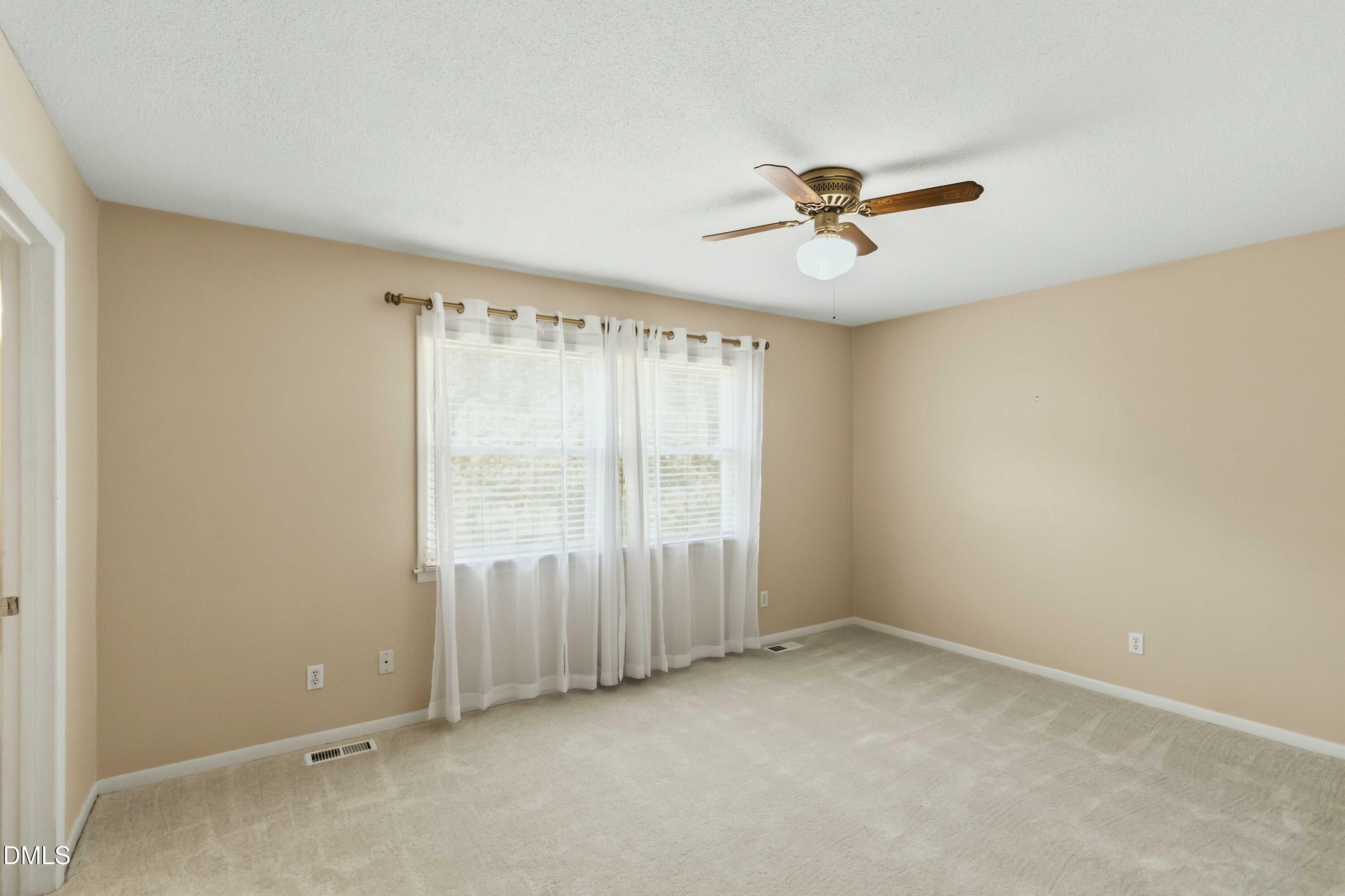 1600 Edgebrook Drive Property Photo 15