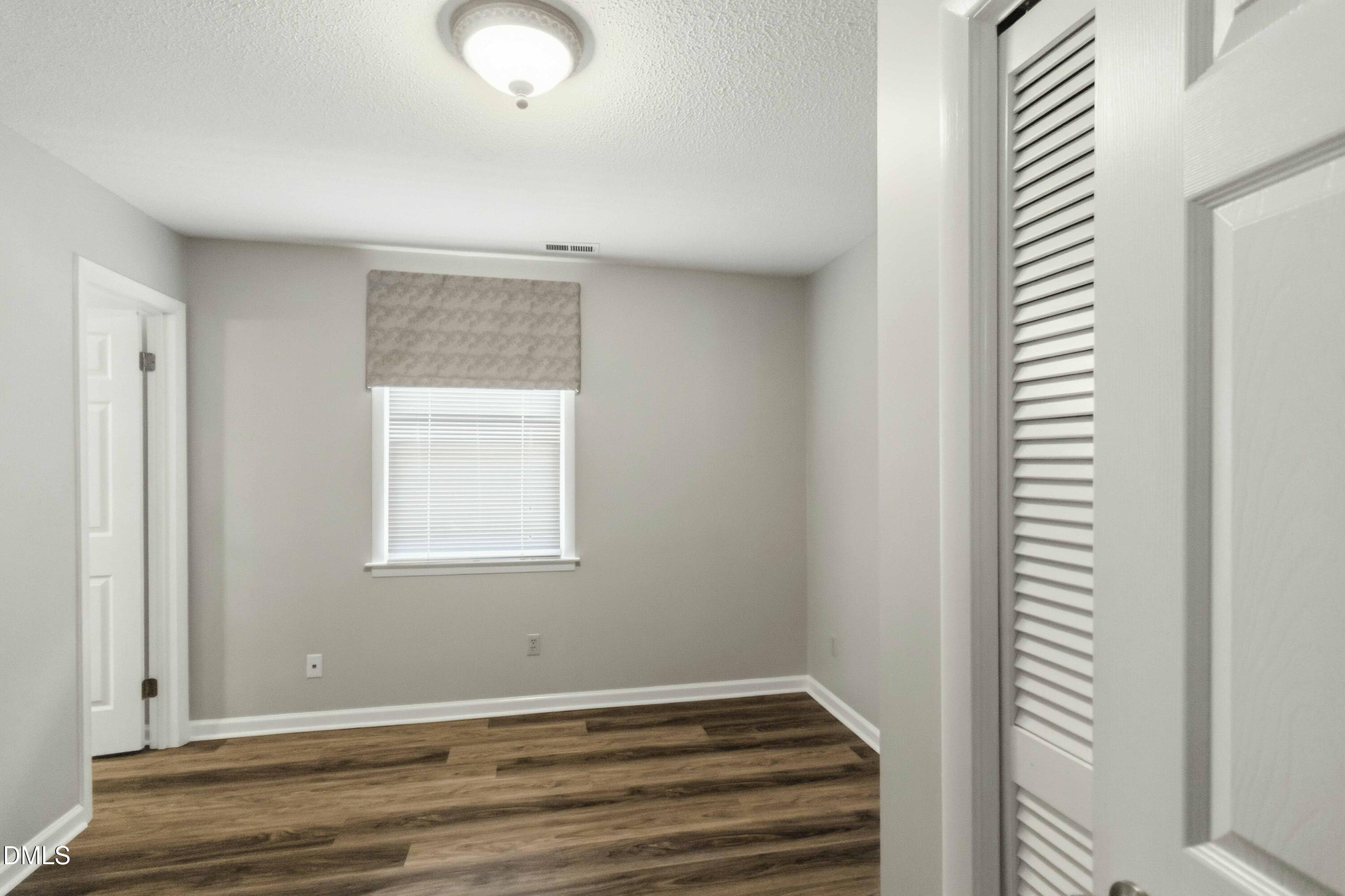 1600 Edgebrook Drive Property Photo 23