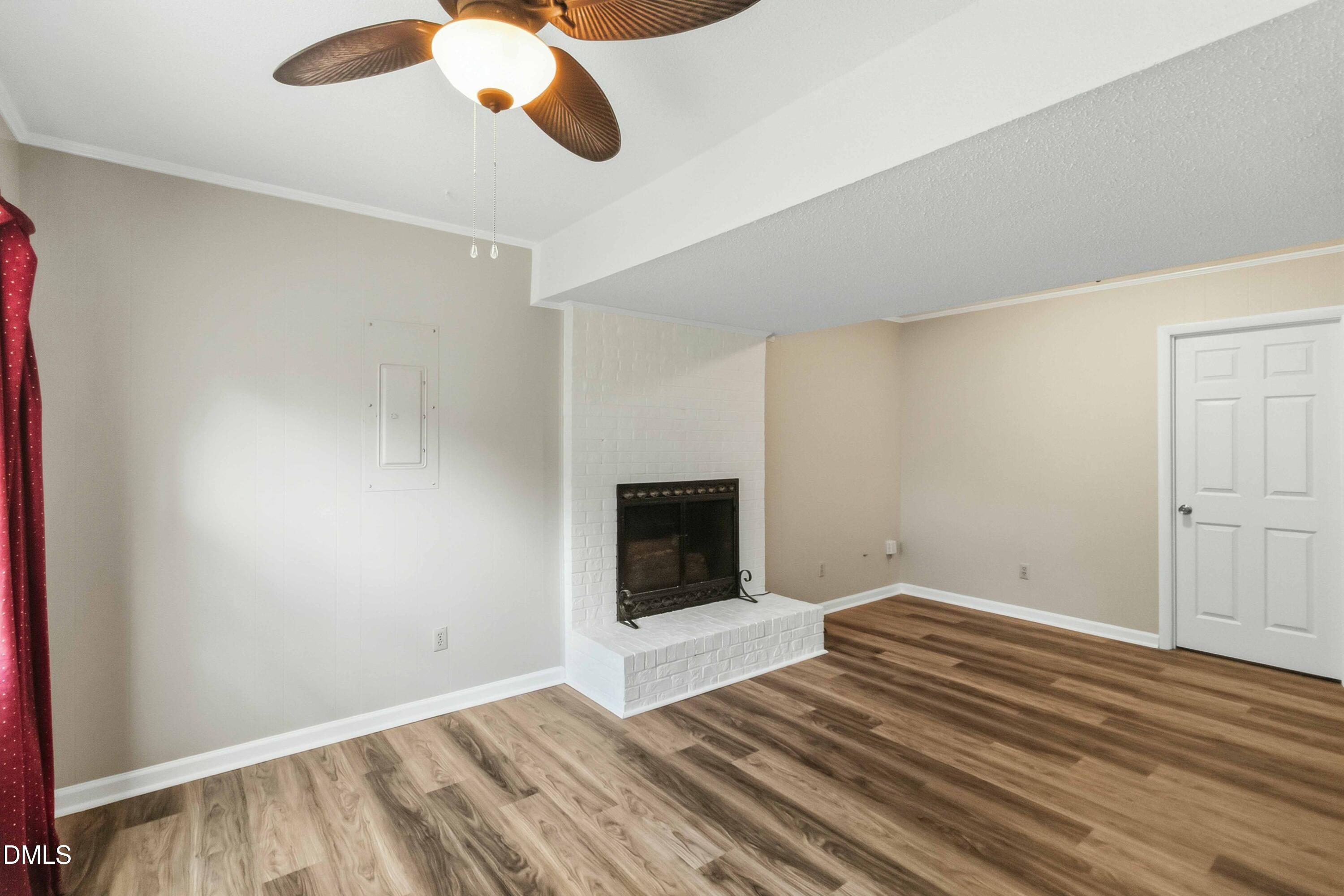 1600 Edgebrook Drive Property Photo 25