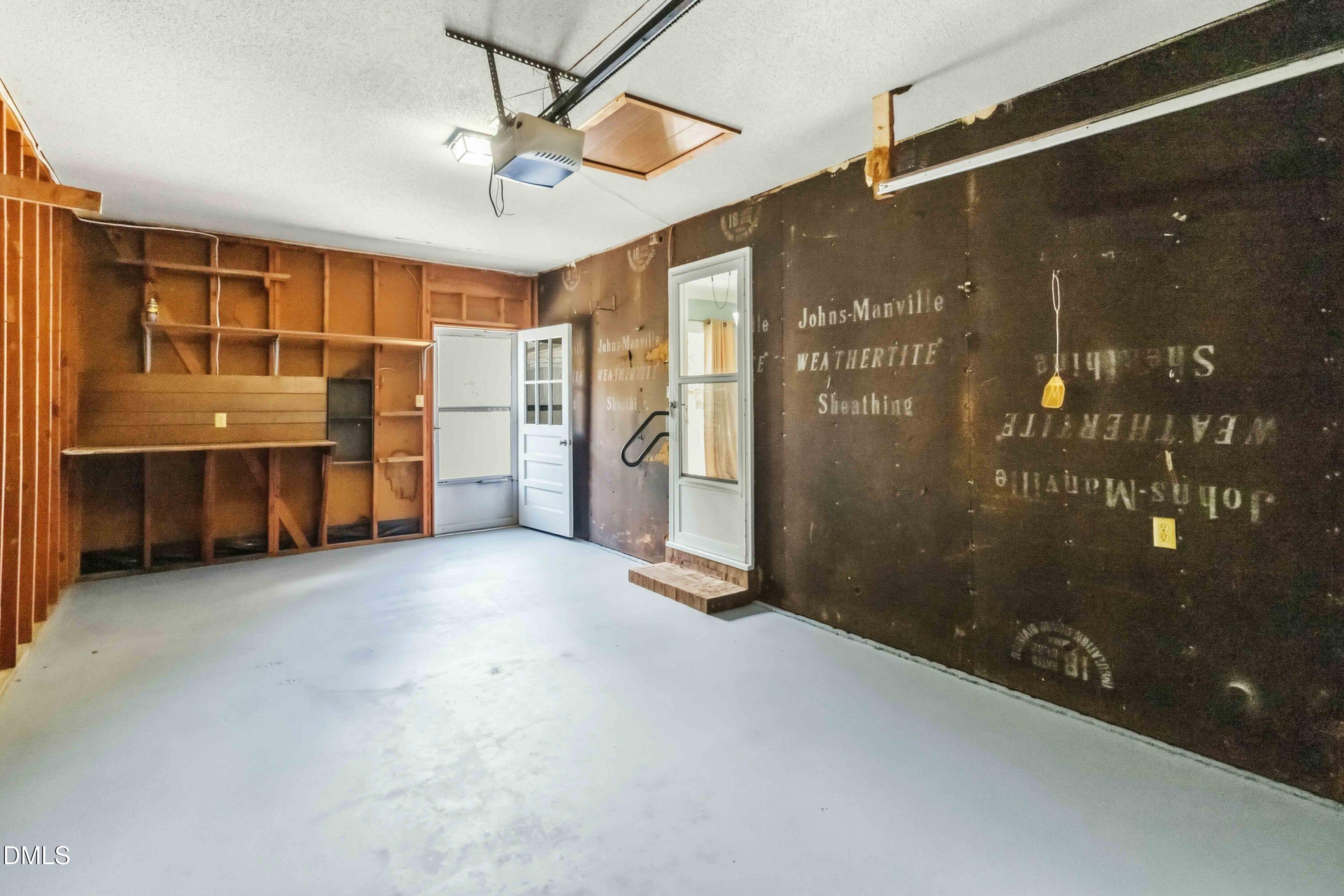 1600 Edgebrook Drive Property Photo 29