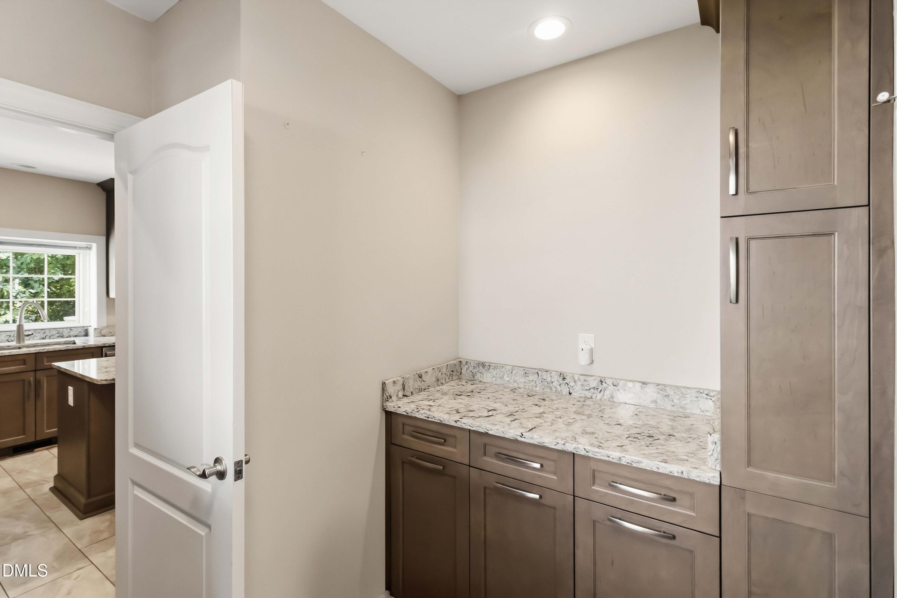 104 Strathburgh Lane Property Photo 10