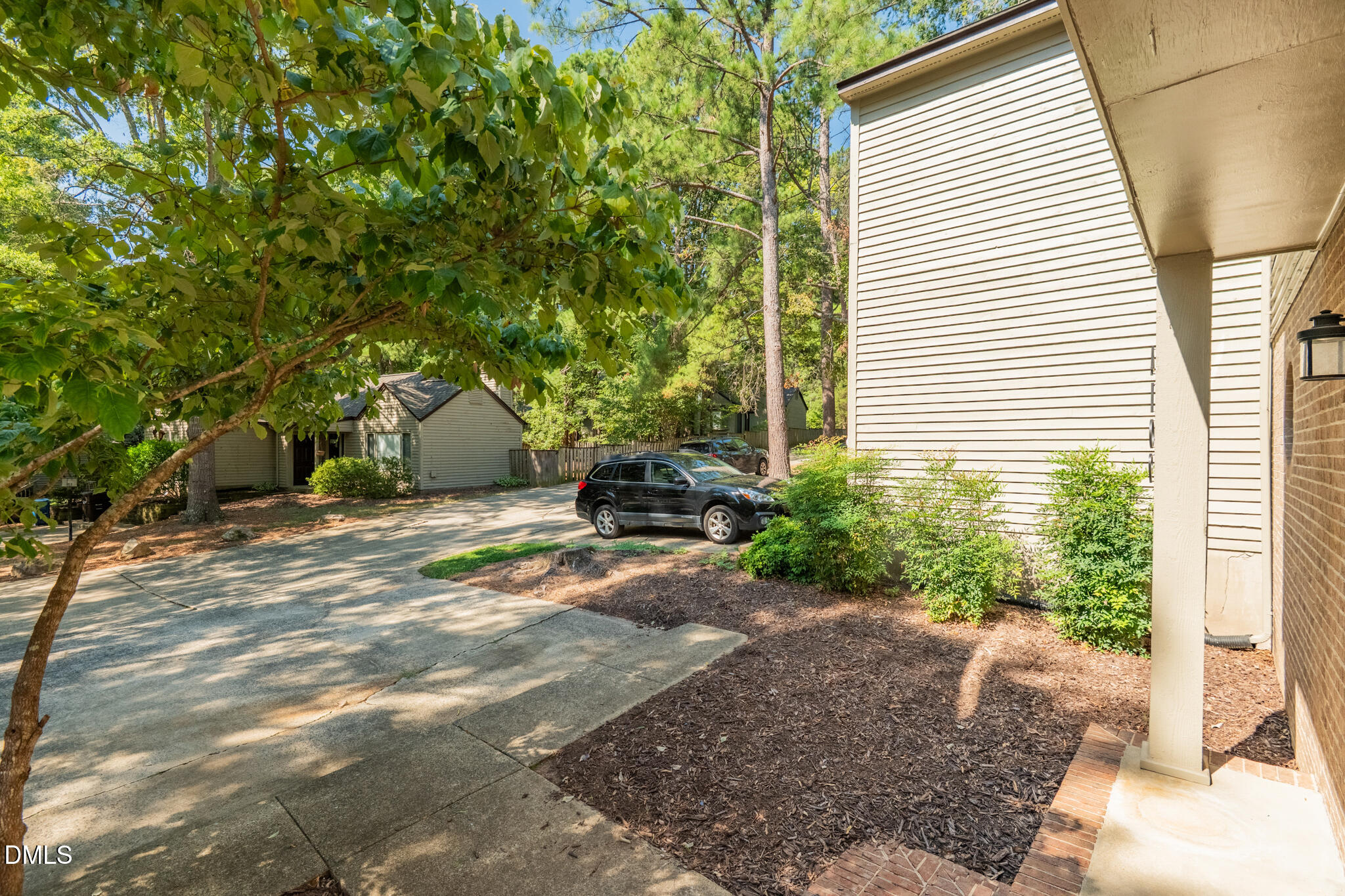 4109 Beechnut Lane Property Photo 4