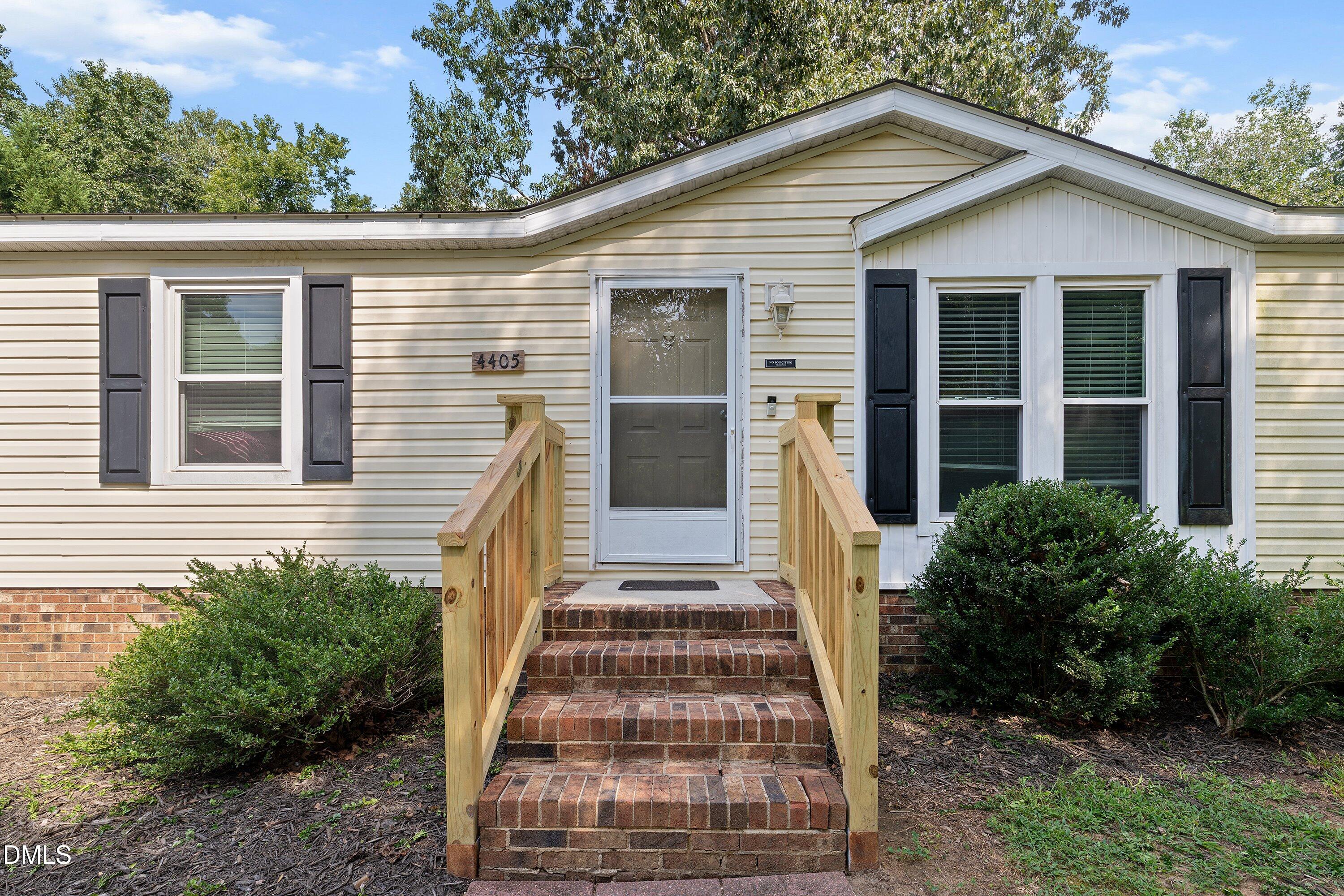 4405 Bushy Branch Drive Property Photo 6