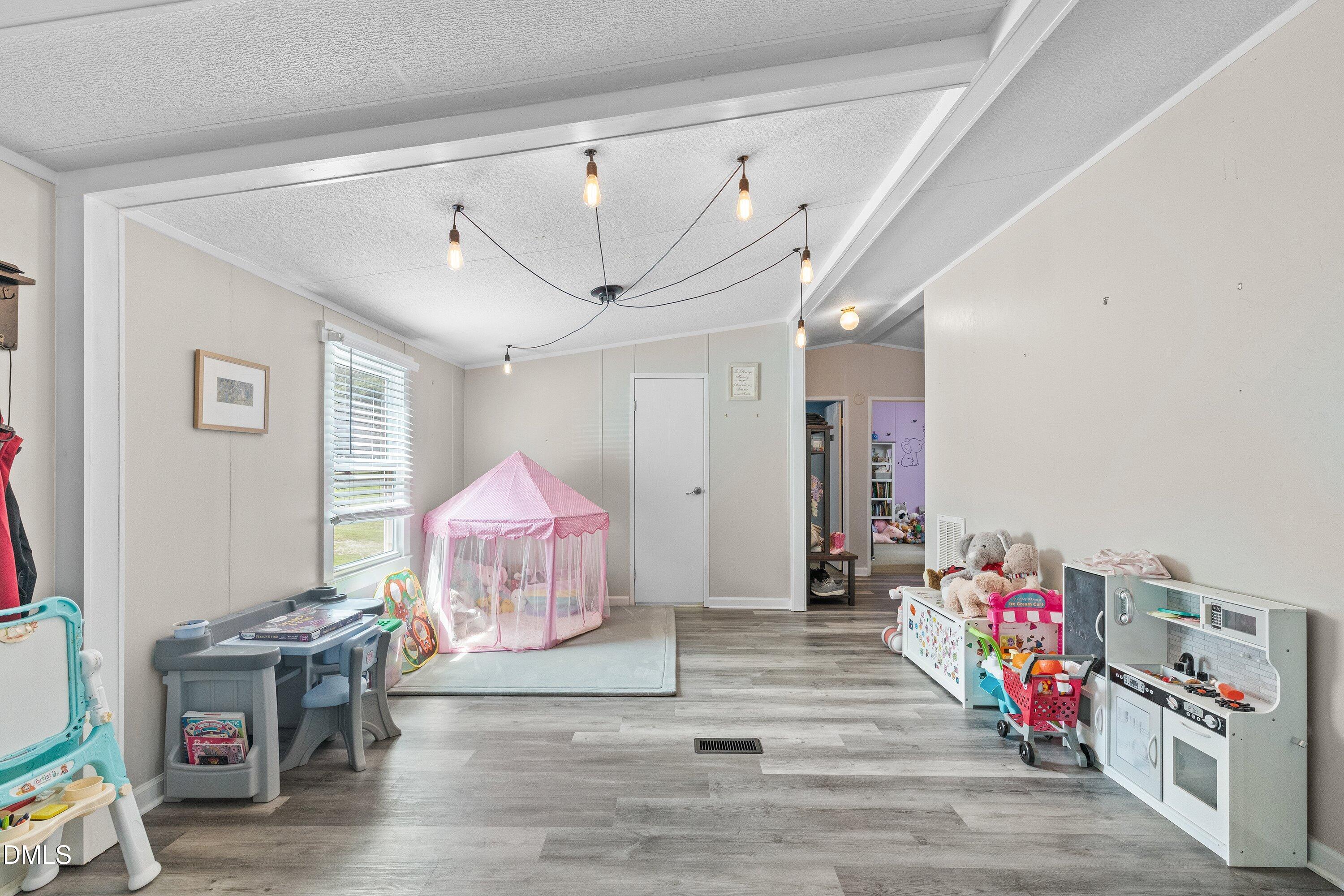 4405 Bushy Branch Drive Property Photo 8