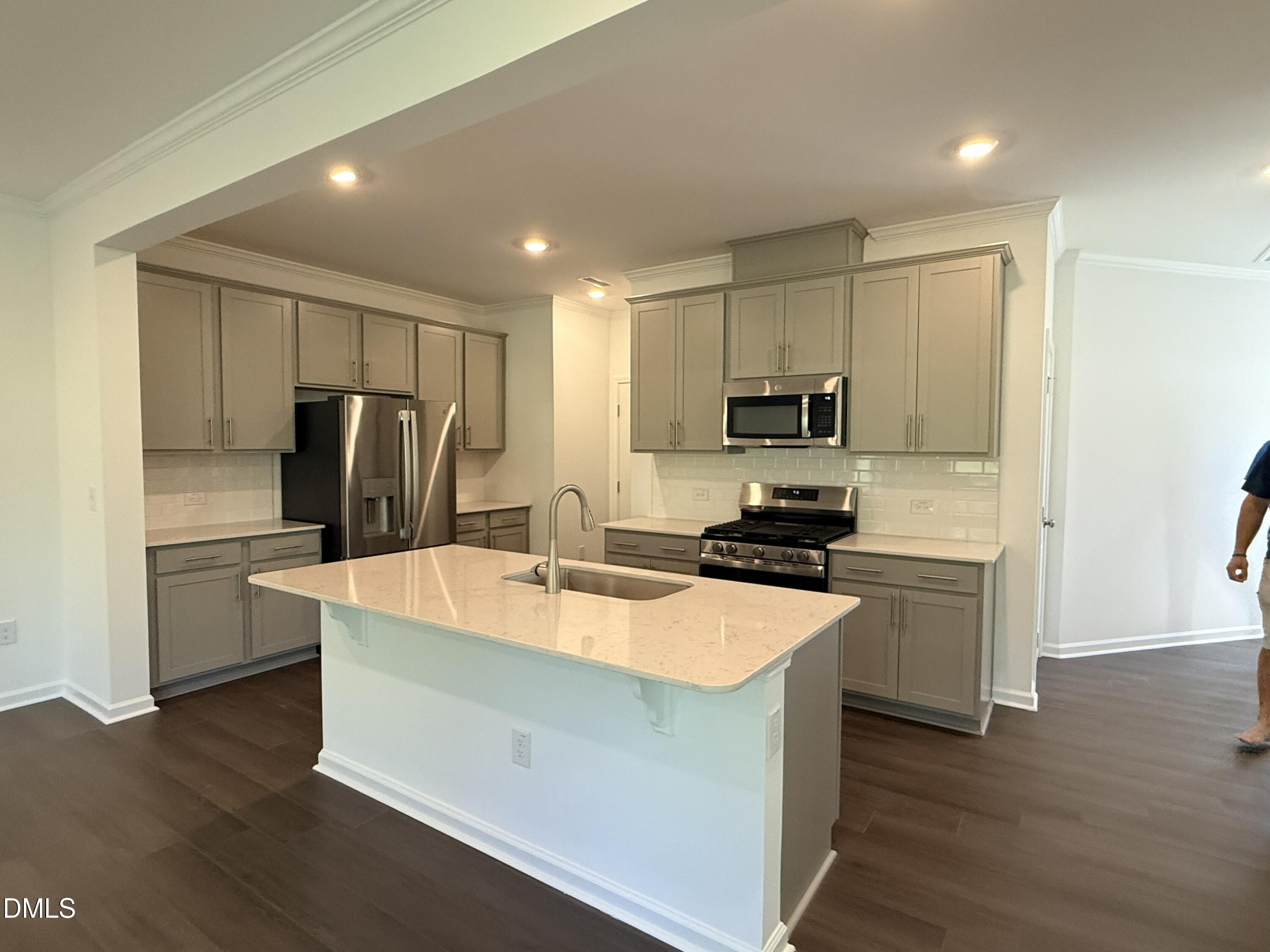 240 Snowfield Drive Property Photo 4