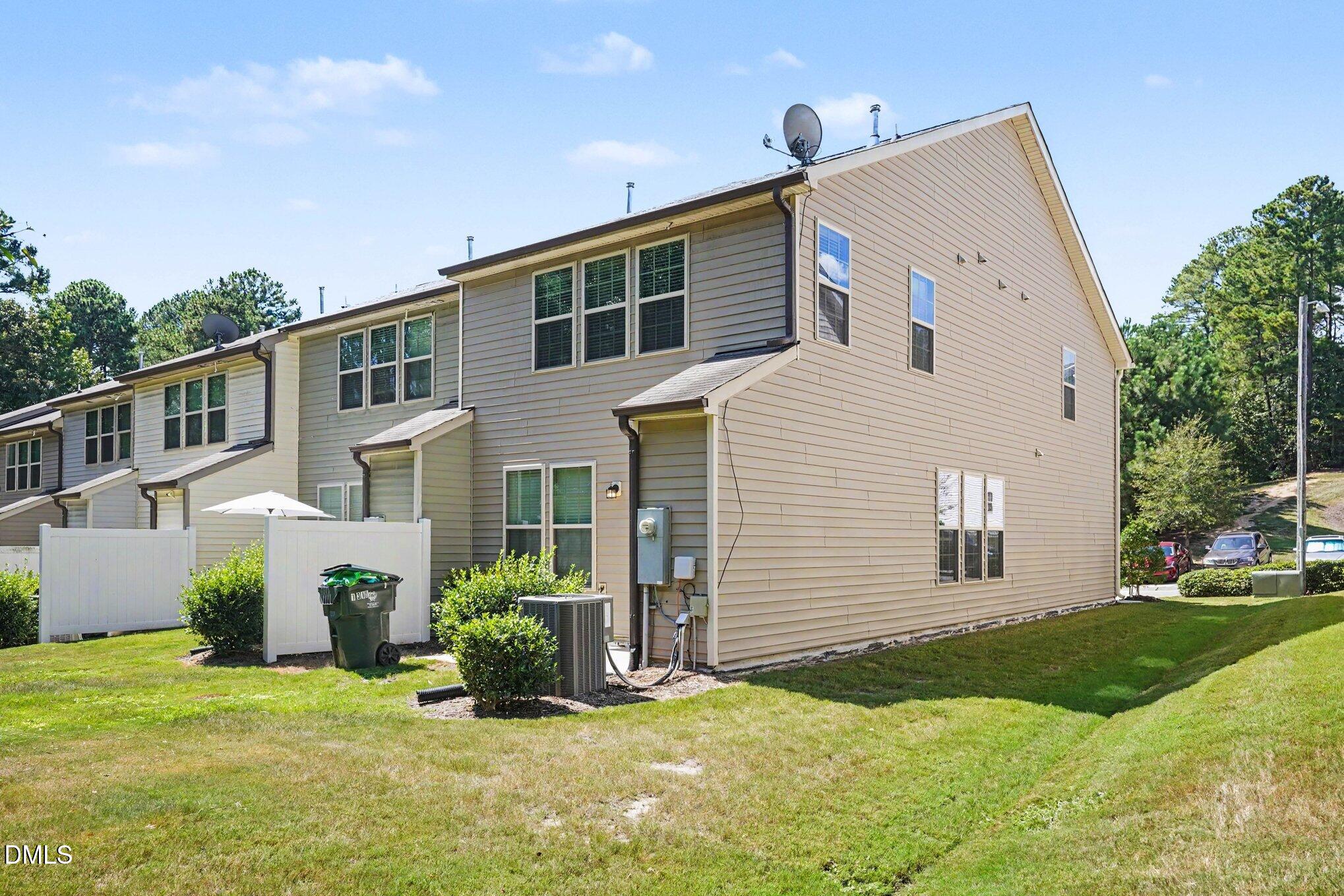 1315 Garden Stone Drive Property Photo 32