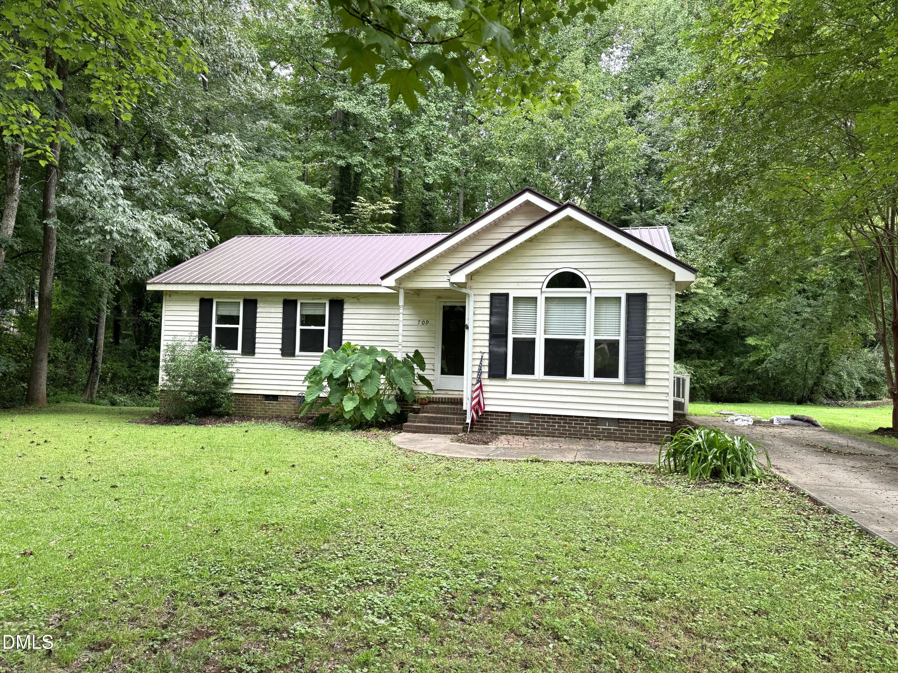 709 N Fir Avenue Property Photo 1