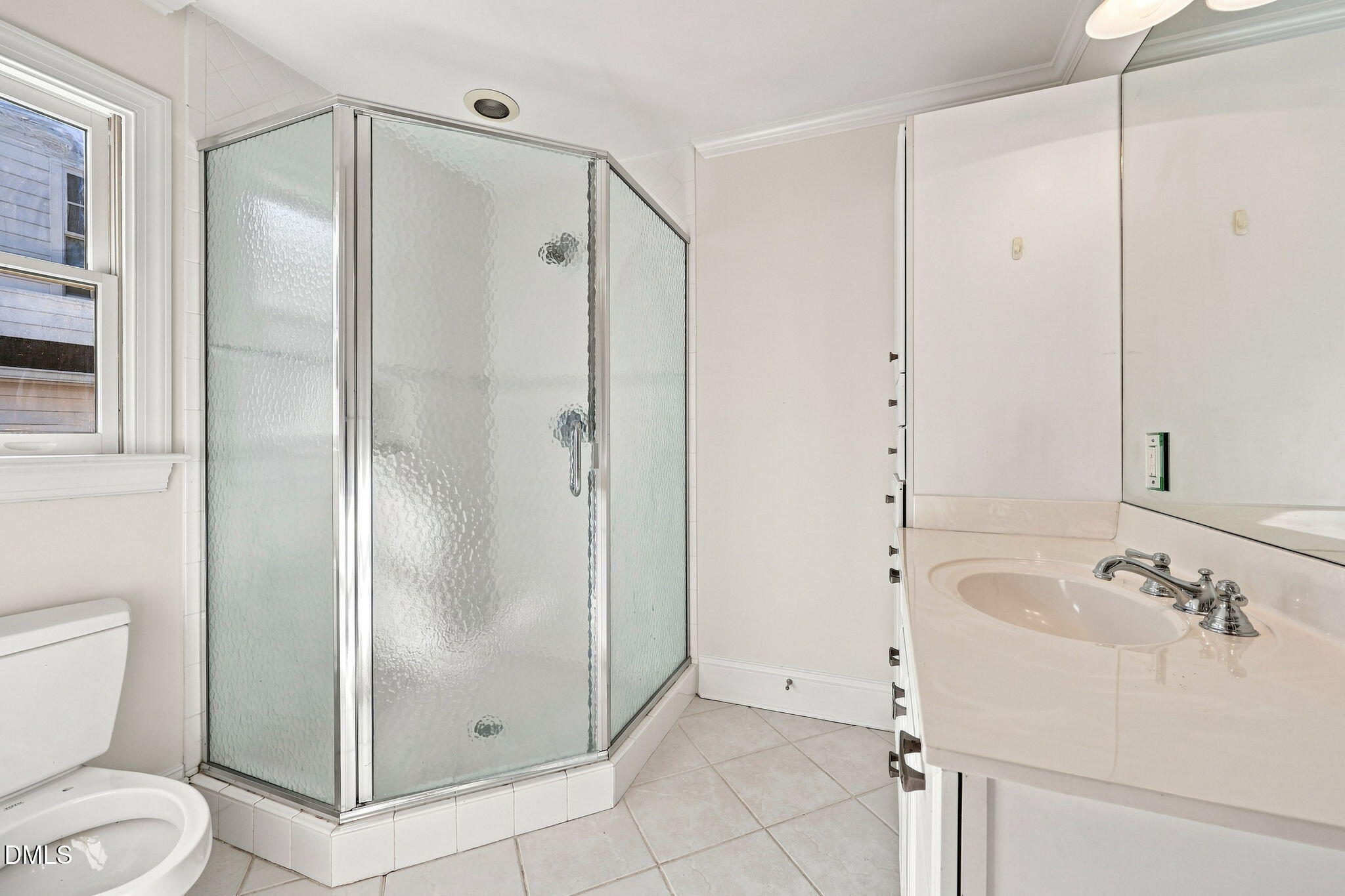 2721 Van Dyke Avenue Property Photo 33
