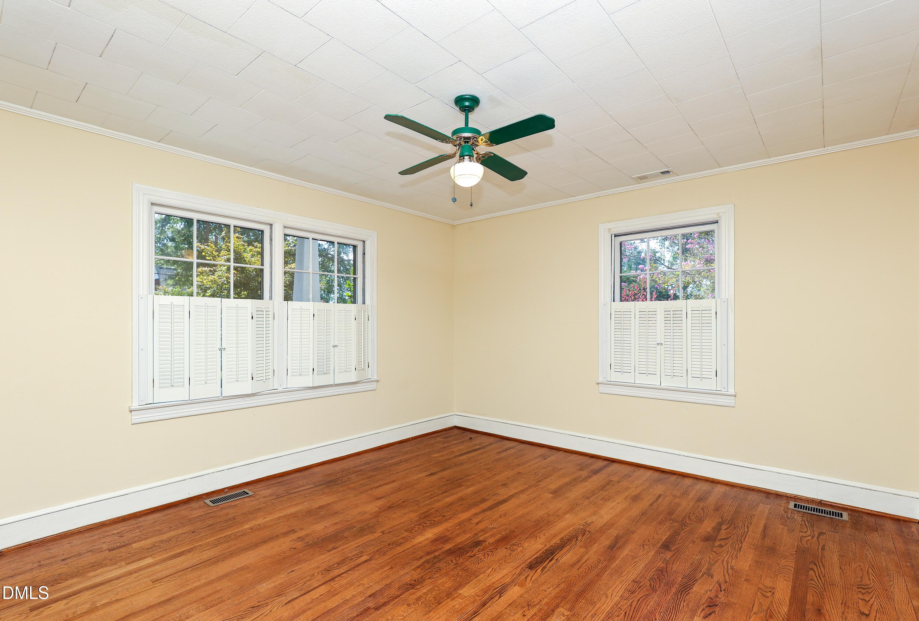 306 S Fayetteville Avenue Property Photo 17