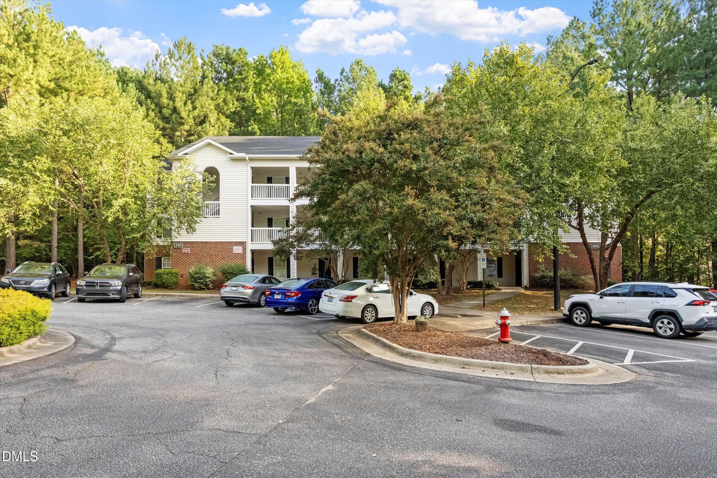 2800 Trailwood Pines Lane 102 Property Photo 1