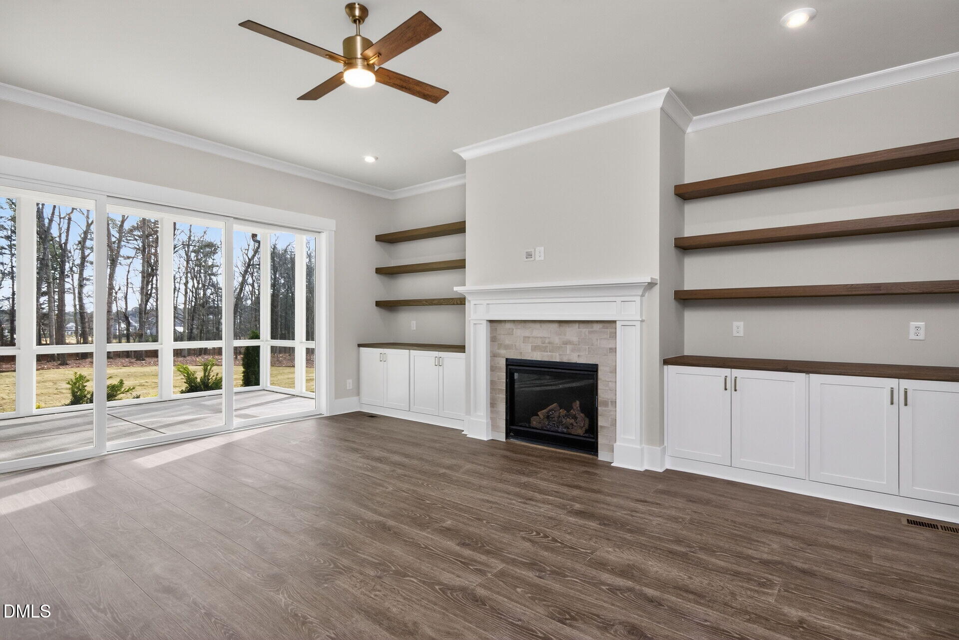 694 Mollie Mdw Drive Property Photo 8