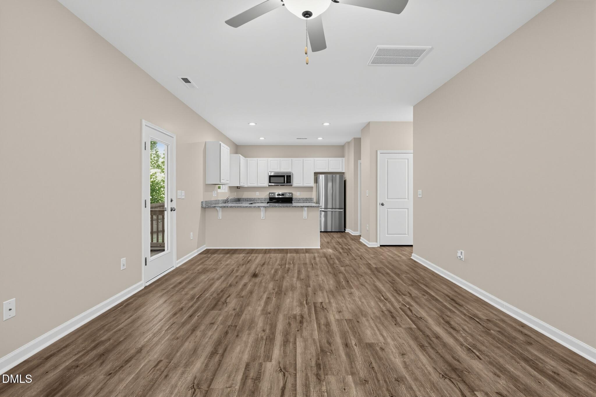 129 Rolling Creek Circle Property Photo 3