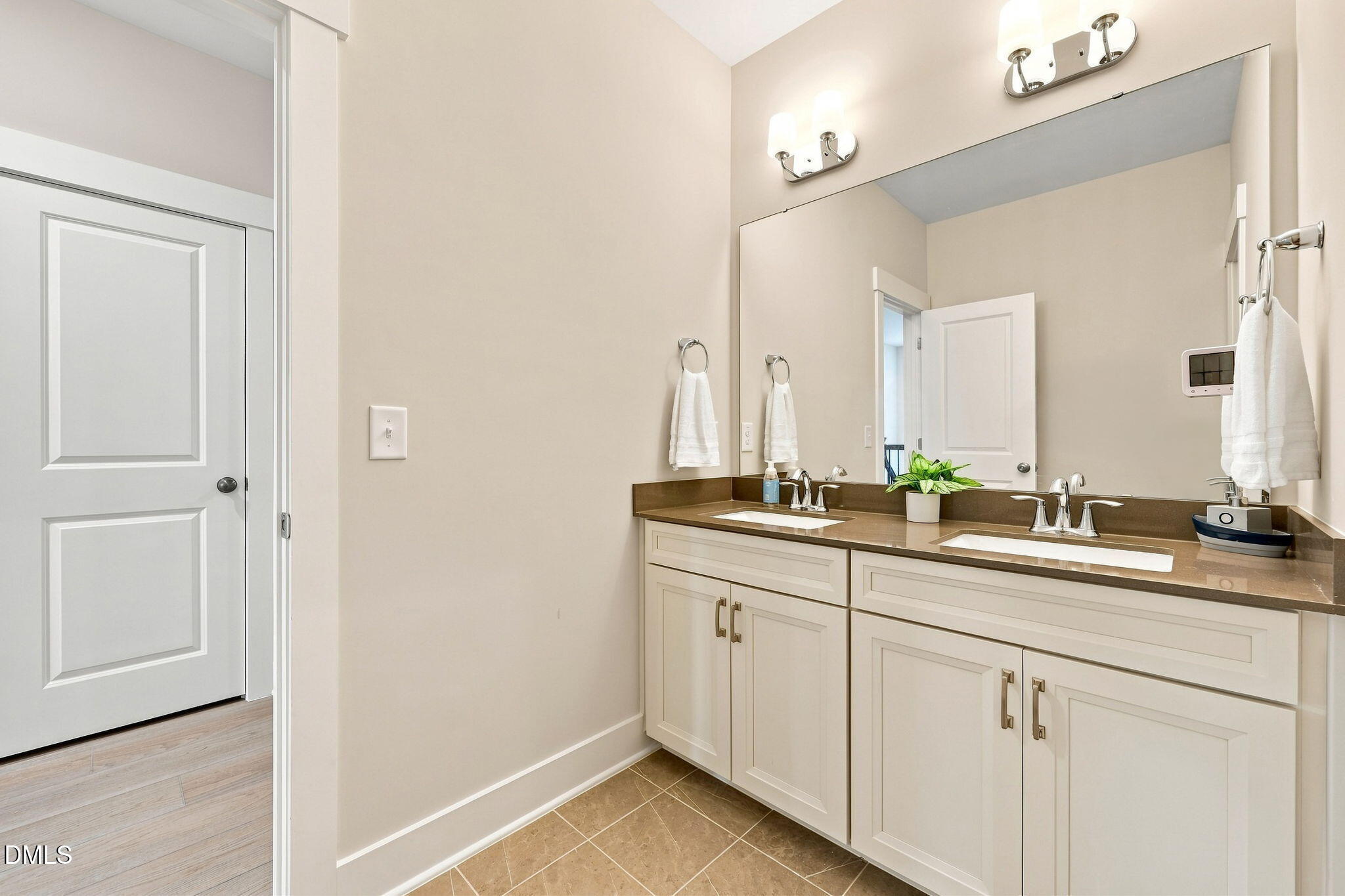 8009 Mint Whisper Way Property Photo 44