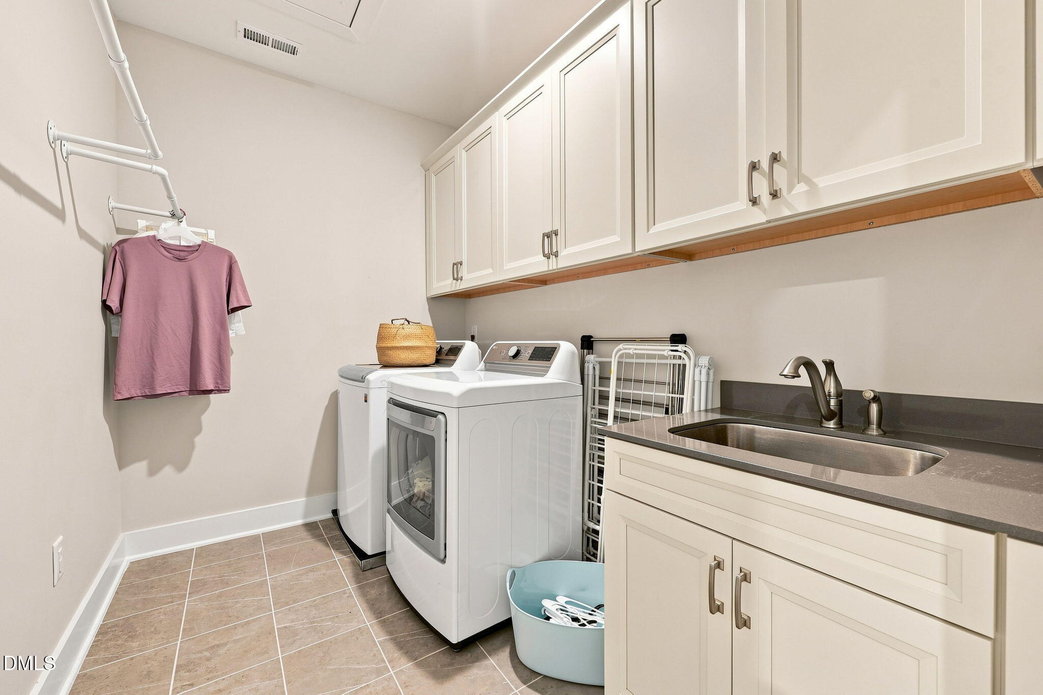 8009 Mint Whisper Way Property Photo 46