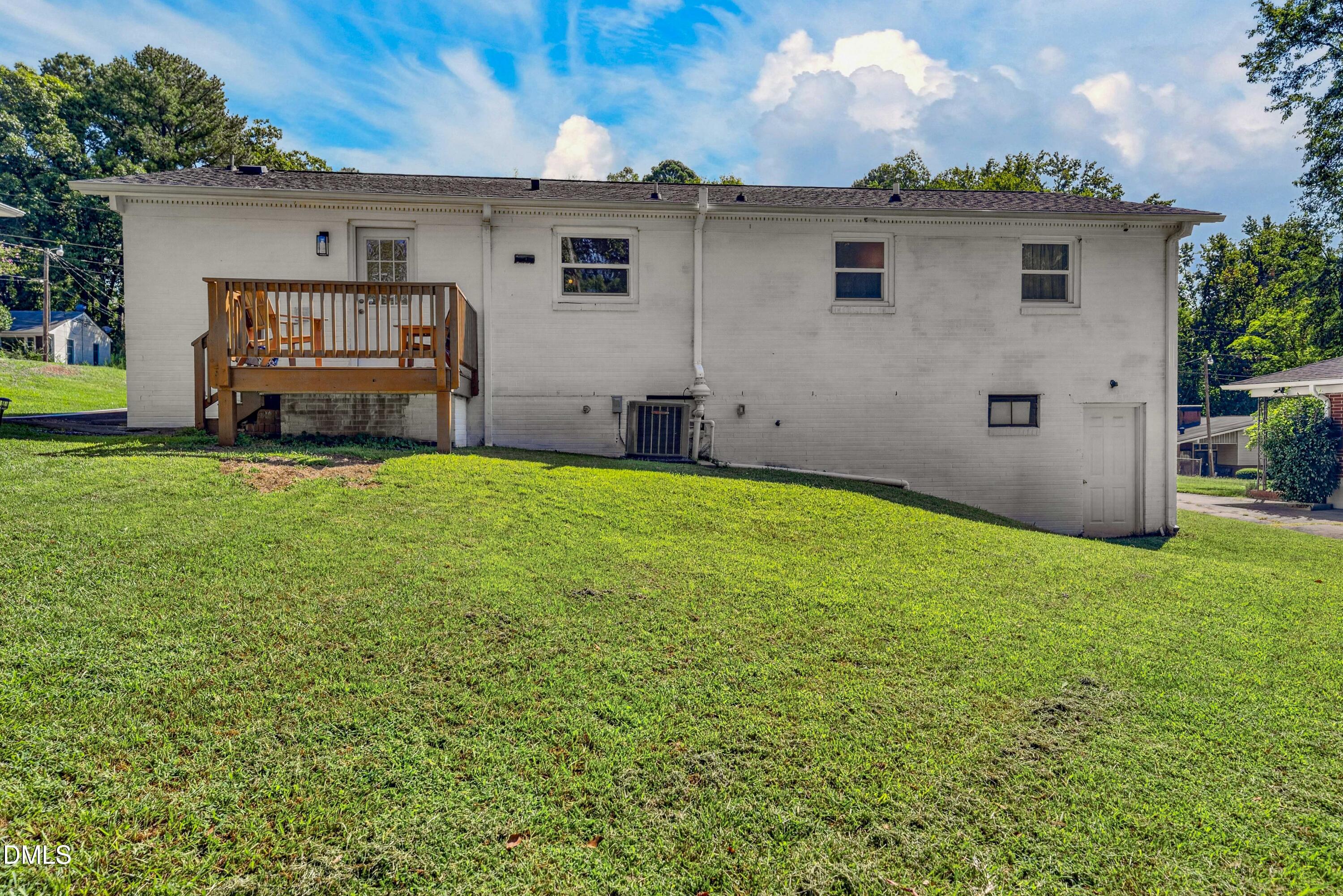 1024 S Plum Street Property Photo 32
