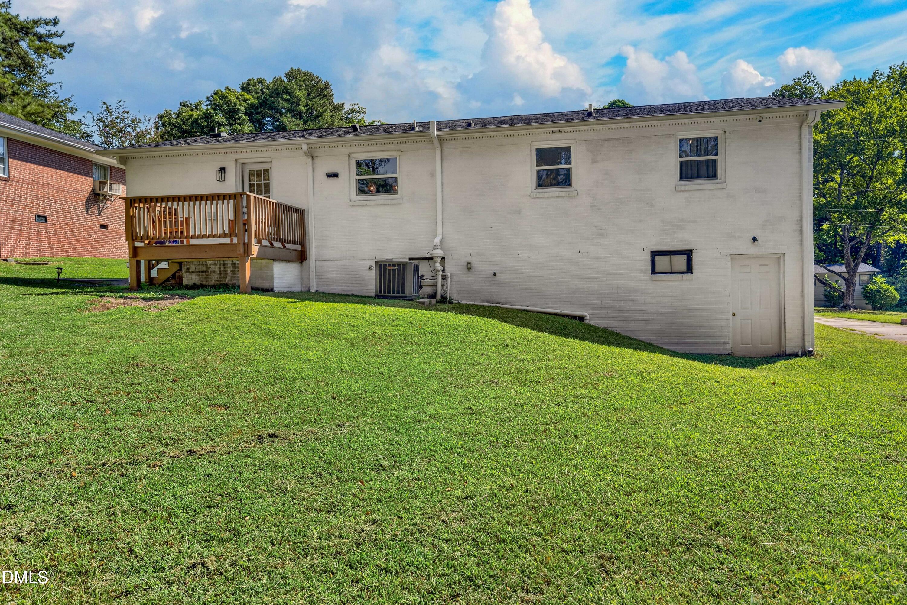 1024 S Plum Street Property Photo 33