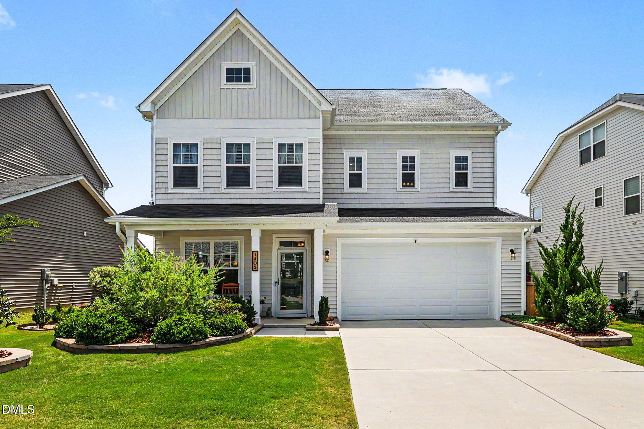 1405 Queen Trigger Drive Property Photo 1