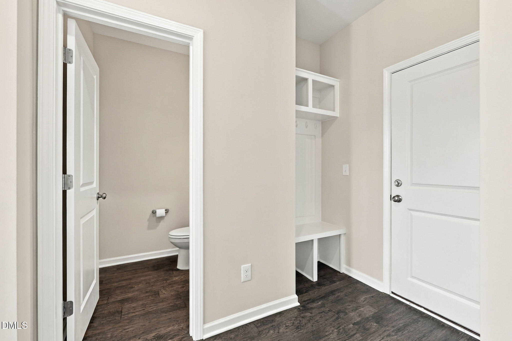 202 Queenstown Drive Property Photo 15