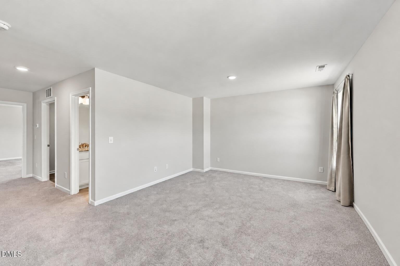 202 Queenstown Drive Property Photo 28