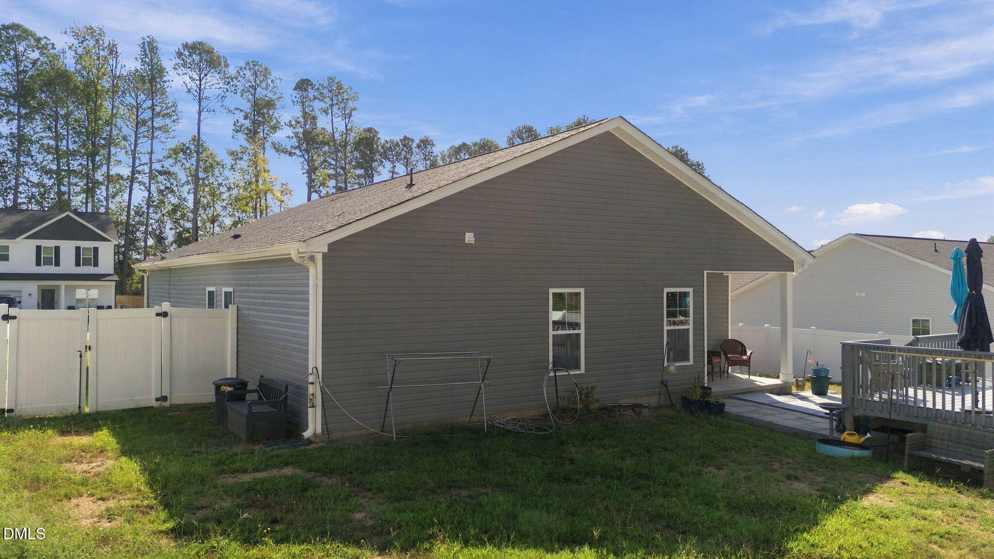 93 Regis Lane Property Photo 14