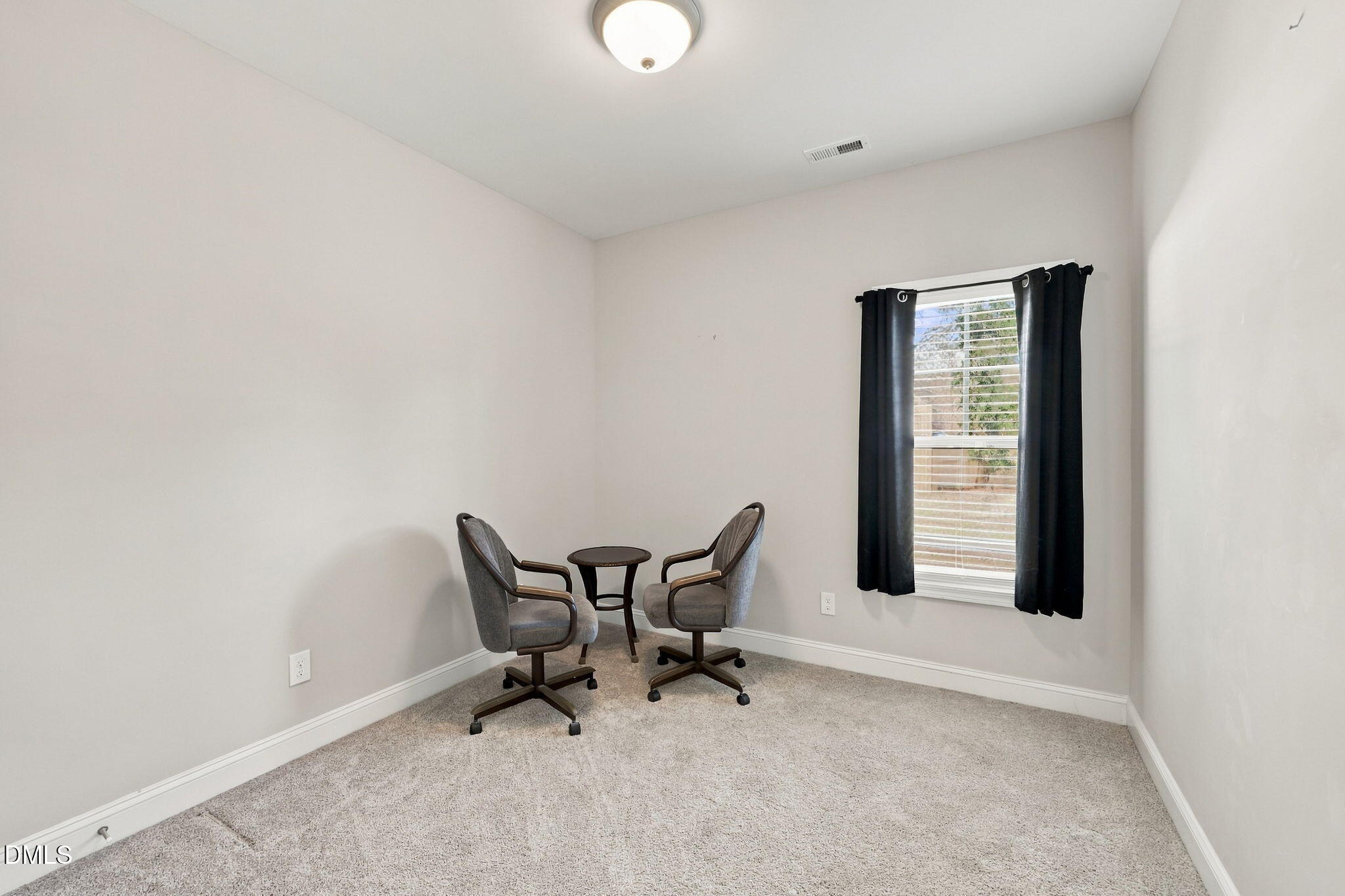 93 Regis Lane Property Photo 37