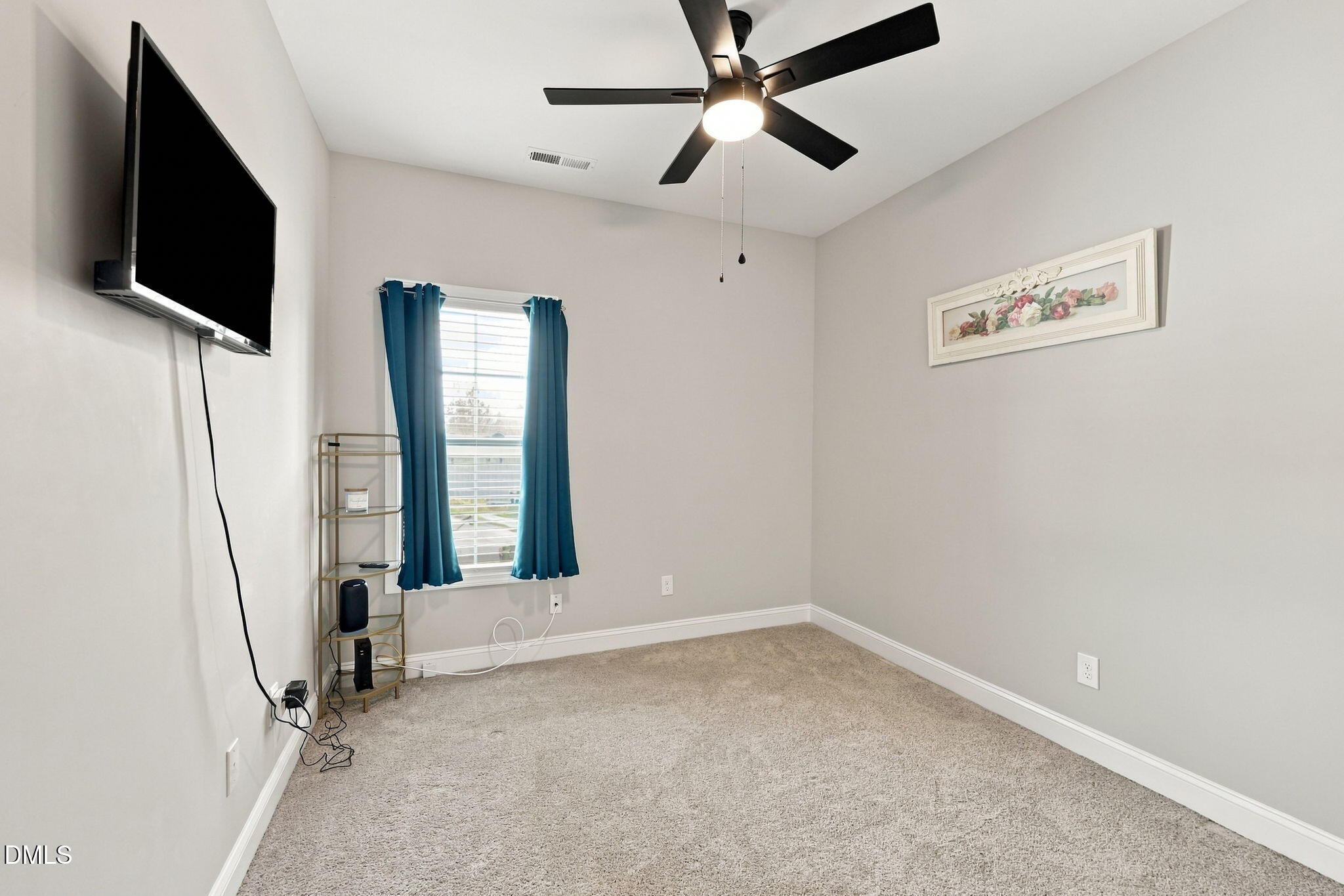 93 Regis Lane Property Photo 39