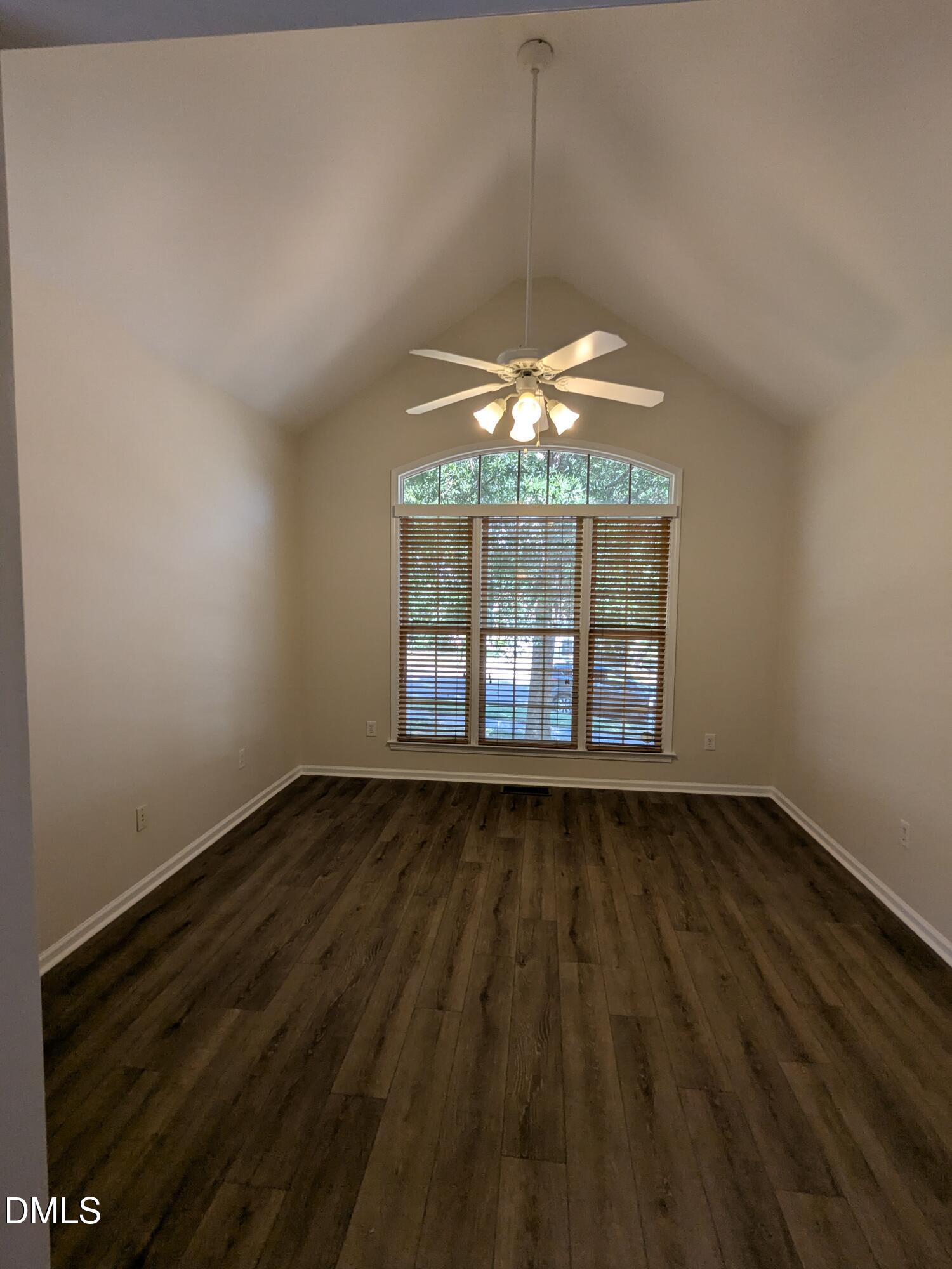 707 Martry Road Property Photo 3