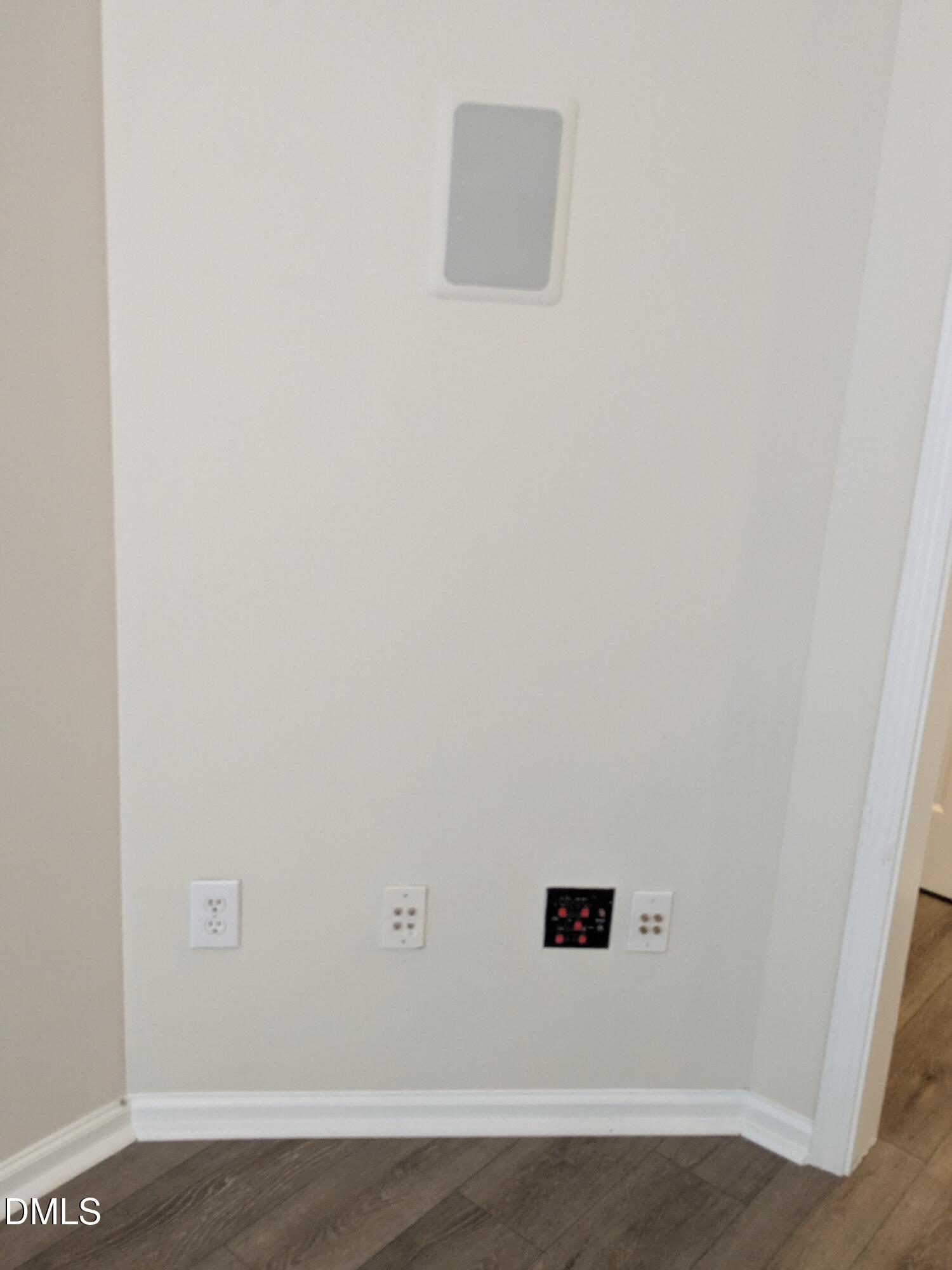 707 Martry Road Property Photo 10