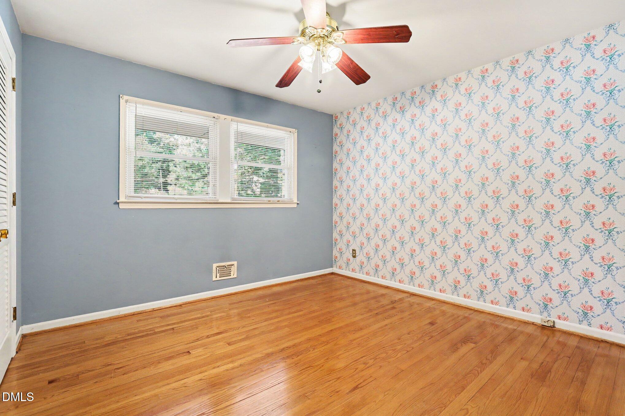 1025 Warren Avenue Property Photo 26