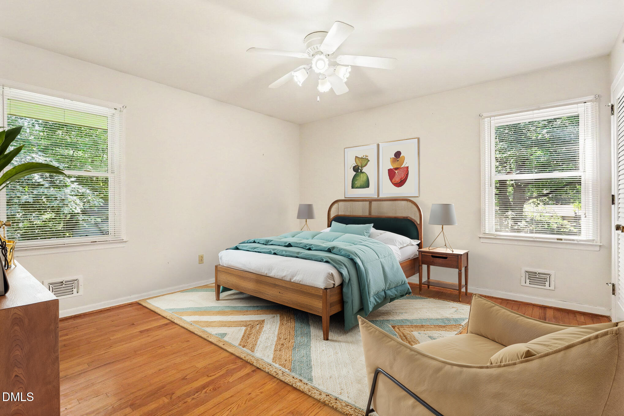 1025 Warren Avenue Property Photo 27