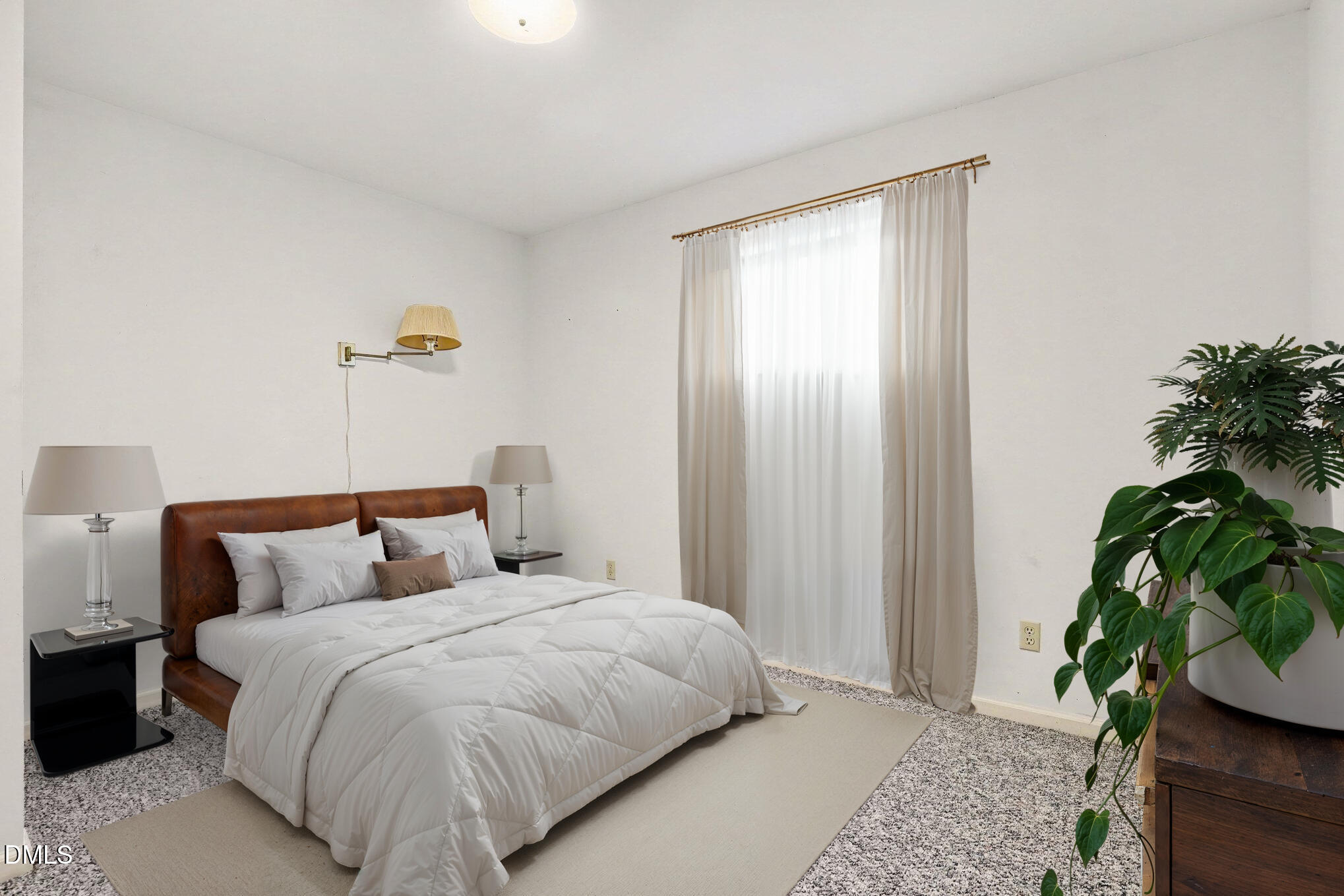 1025 Warren Avenue Property Photo 34