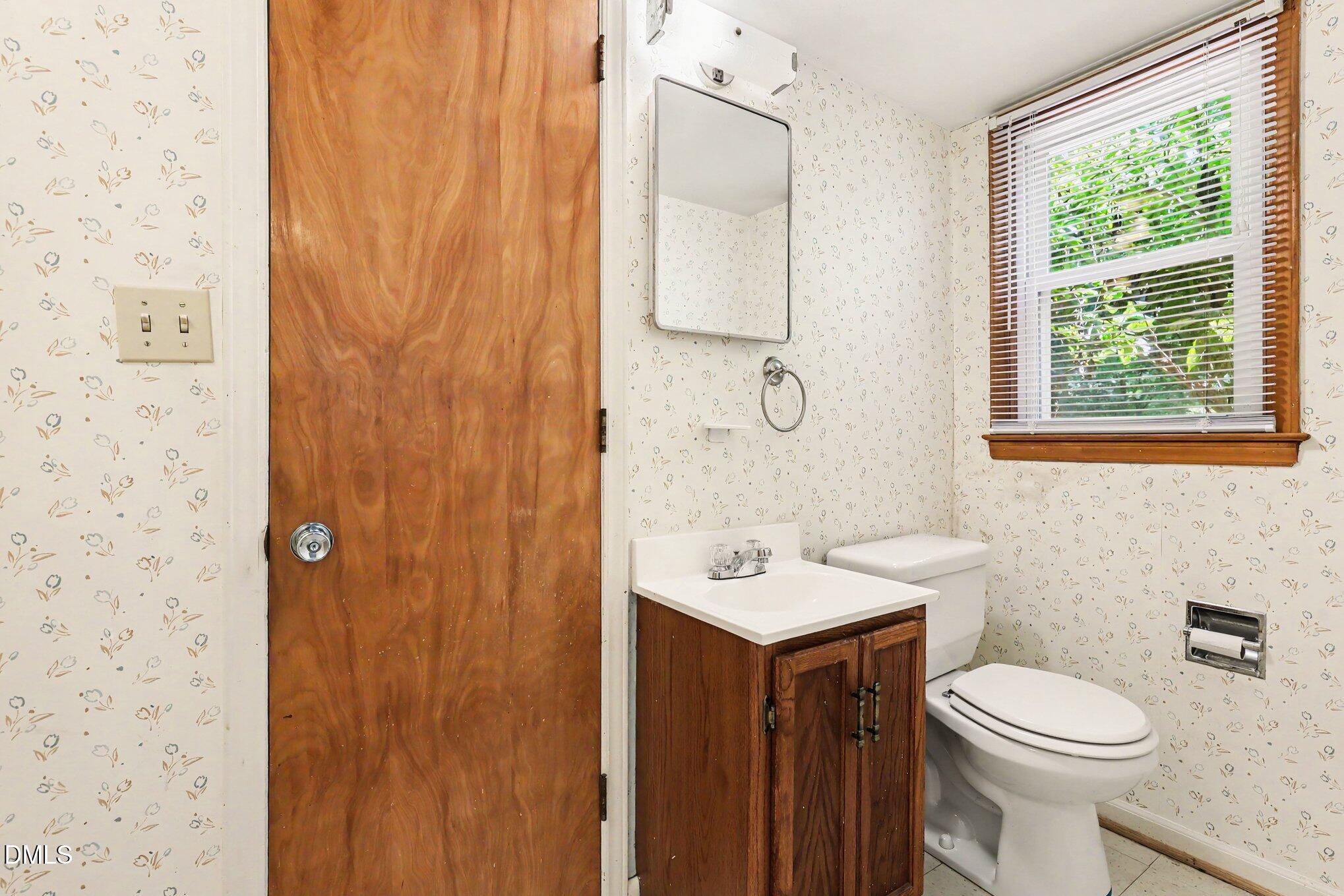 1025 Warren Avenue Property Photo 36