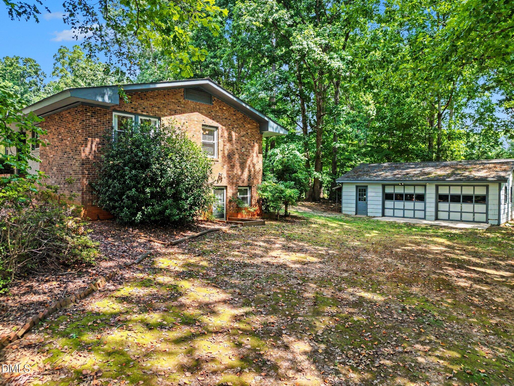 1025 Warren Avenue Property Photo 37