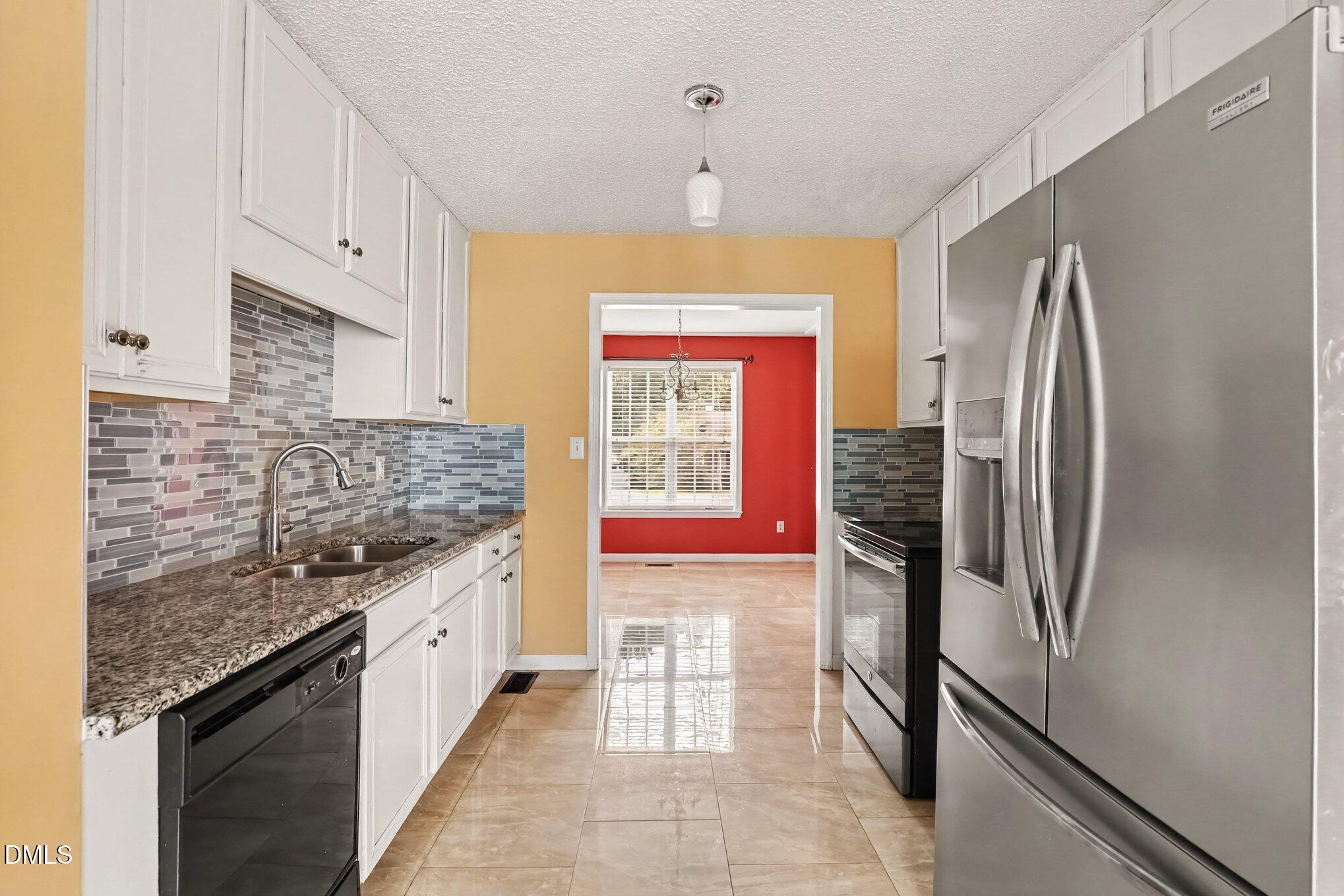 212 Wood Green Drive Property Photo 21