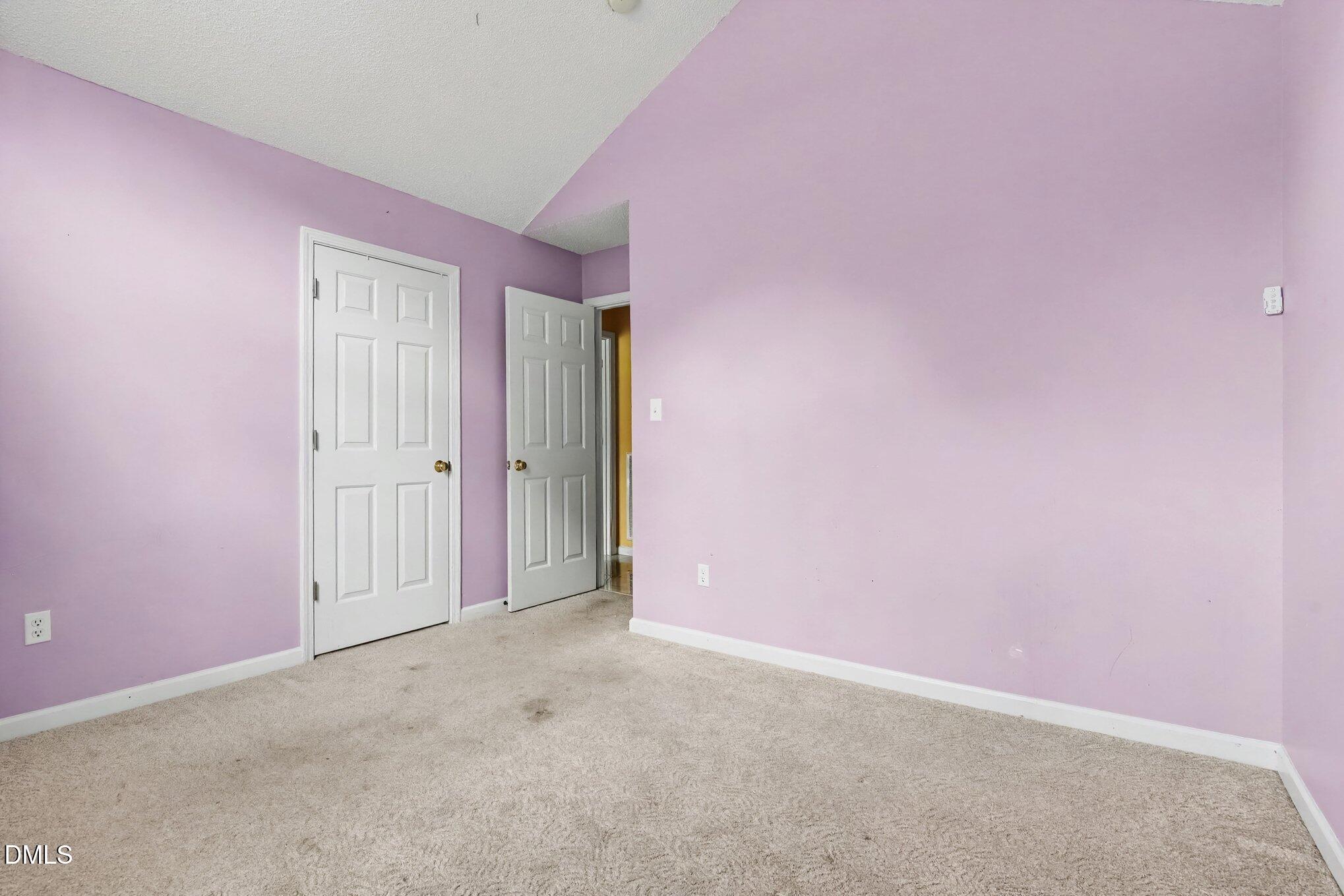 212 Wood Green Drive Property Photo 25