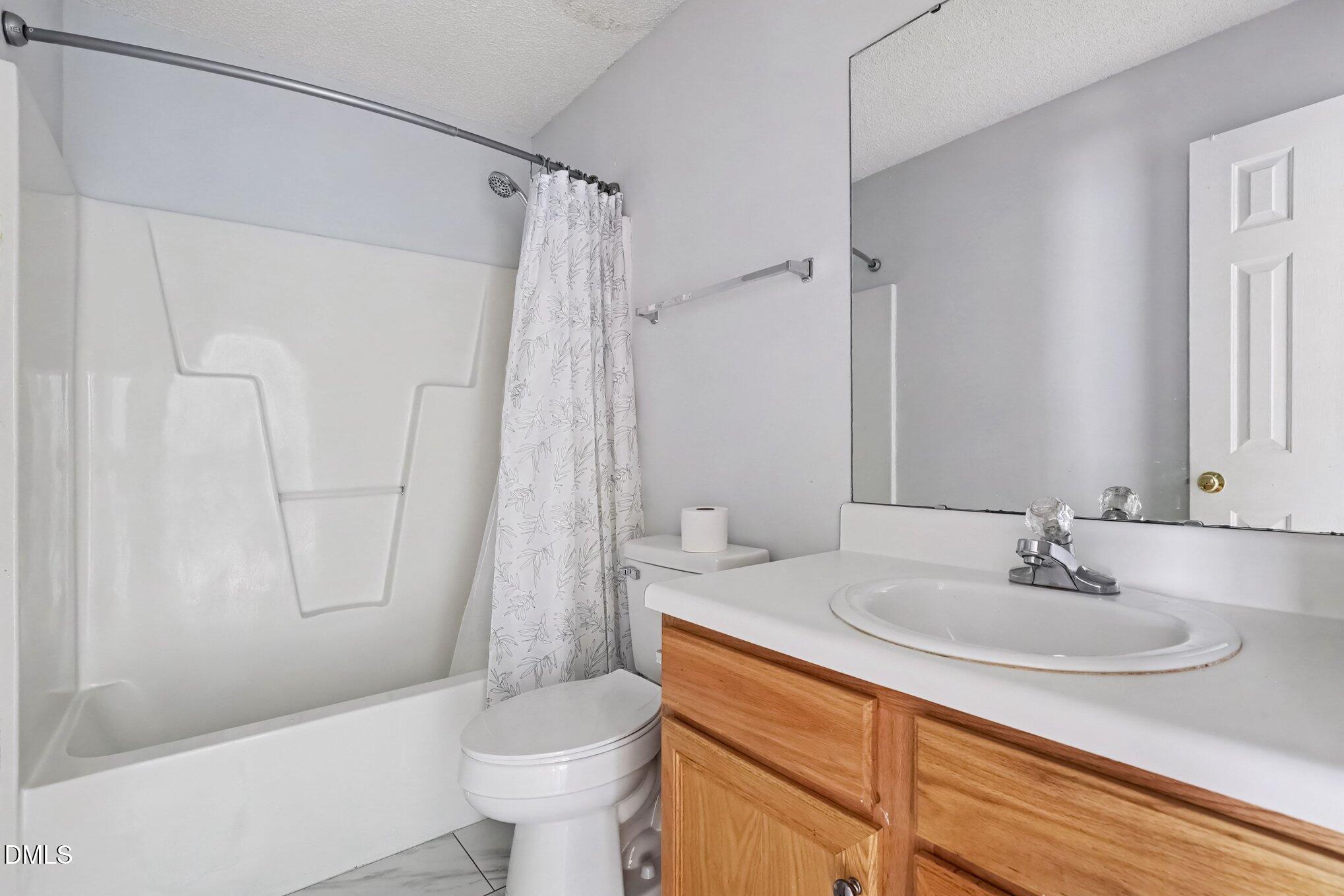 212 Wood Green Drive Property Photo 28