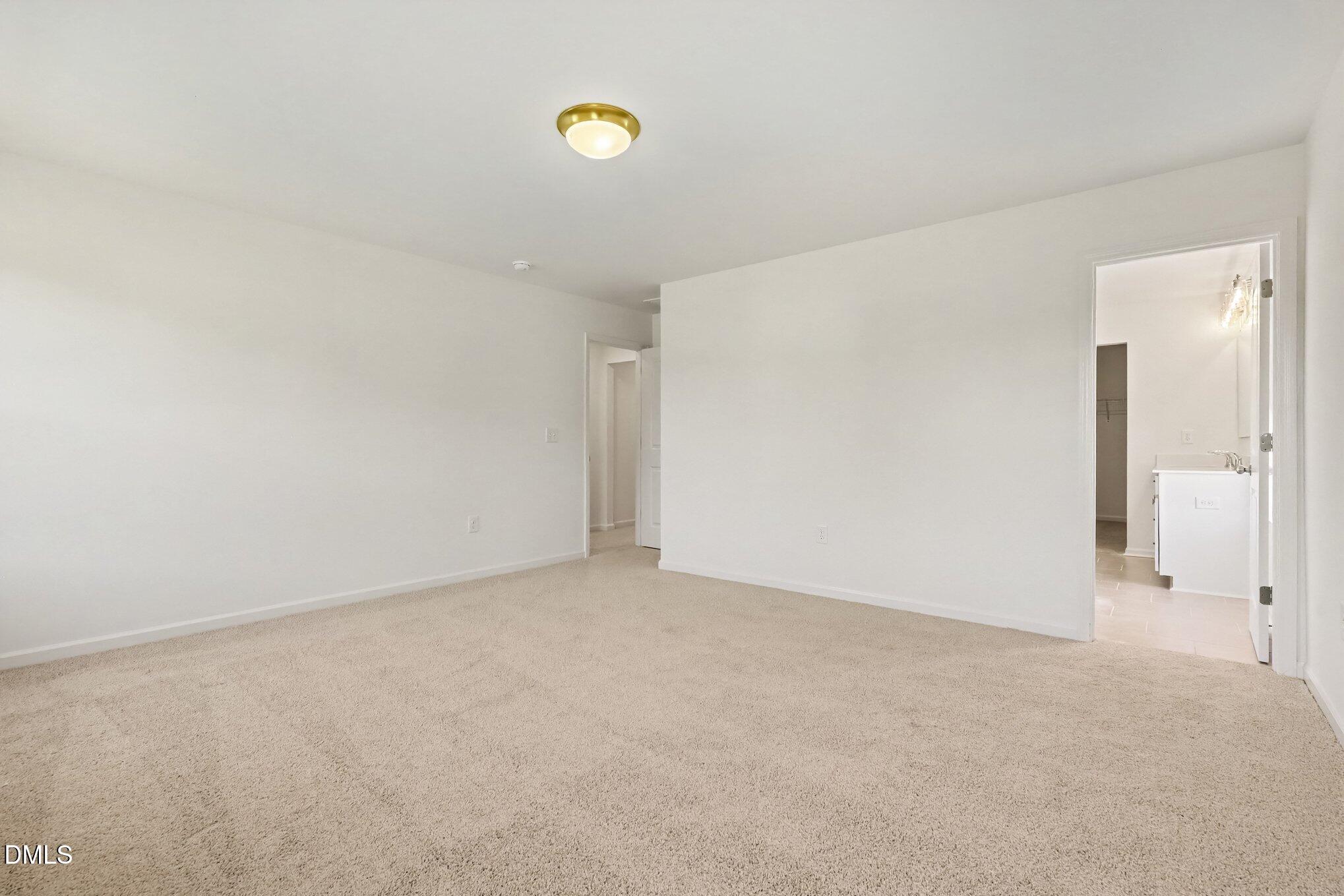 75 Flicker Lane 185 Property Photo 13