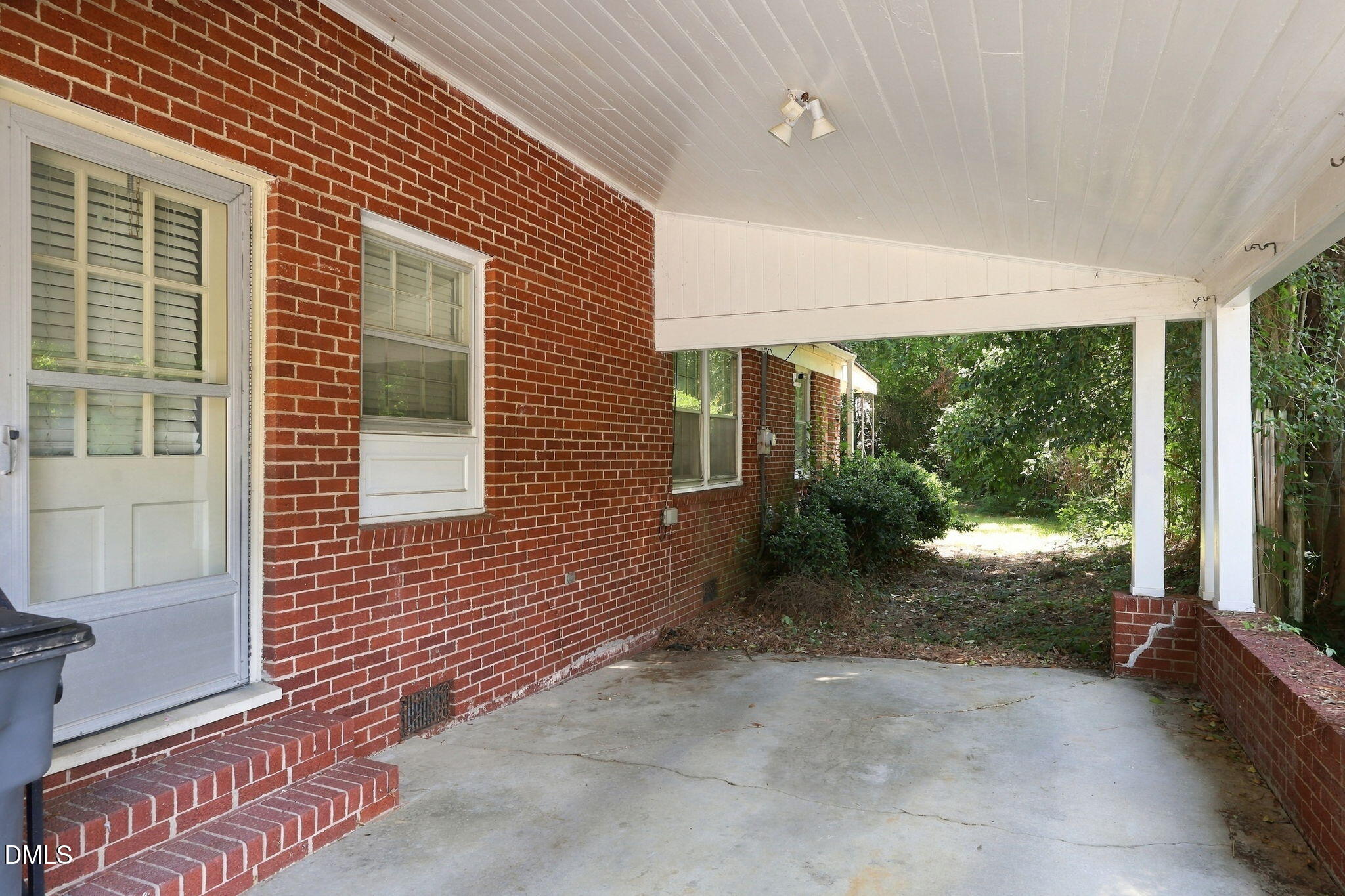 400 N Sumner Street Property Photo 33
