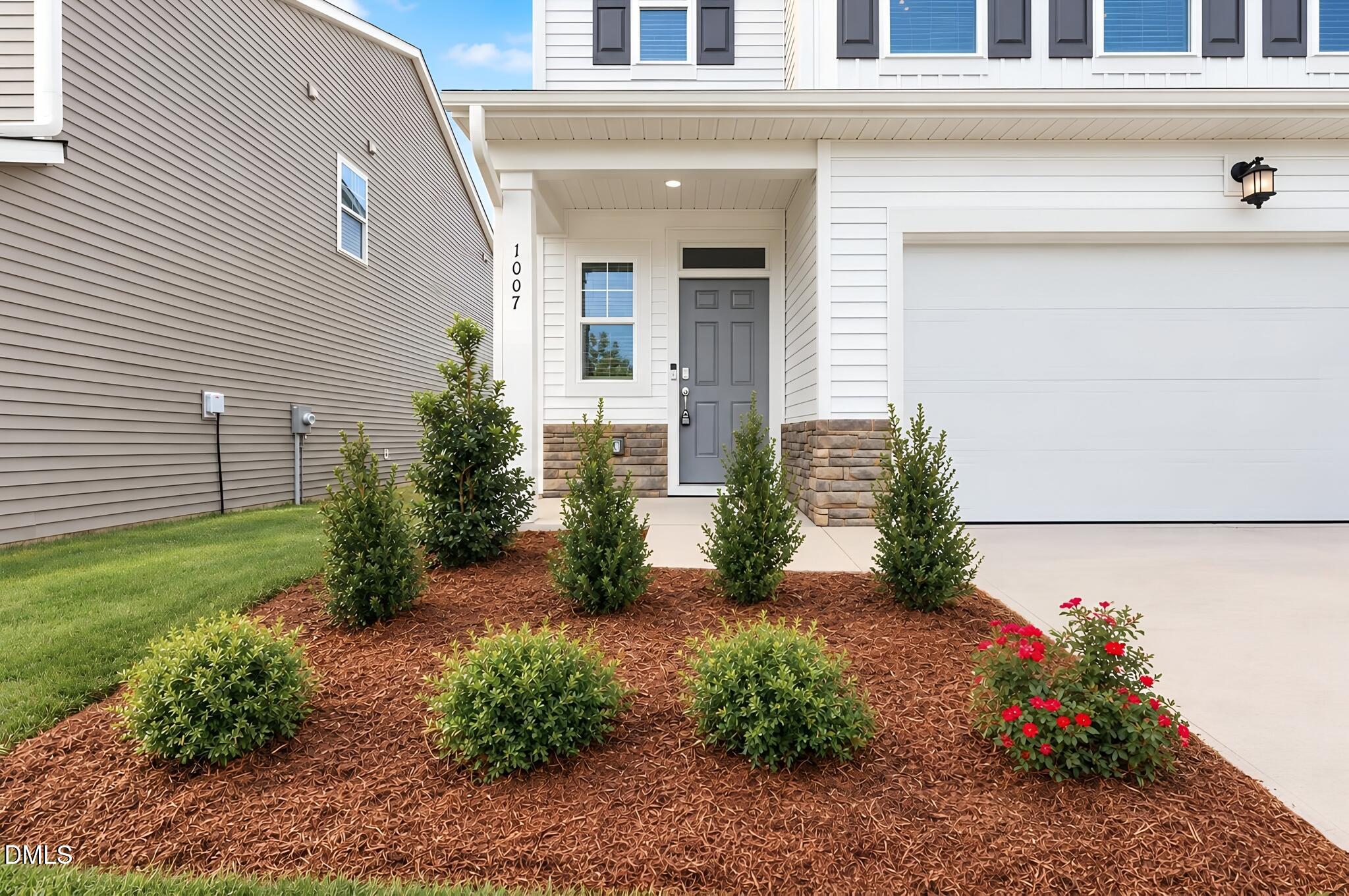 1007 Yellow Leaf Lane Property Photo 1