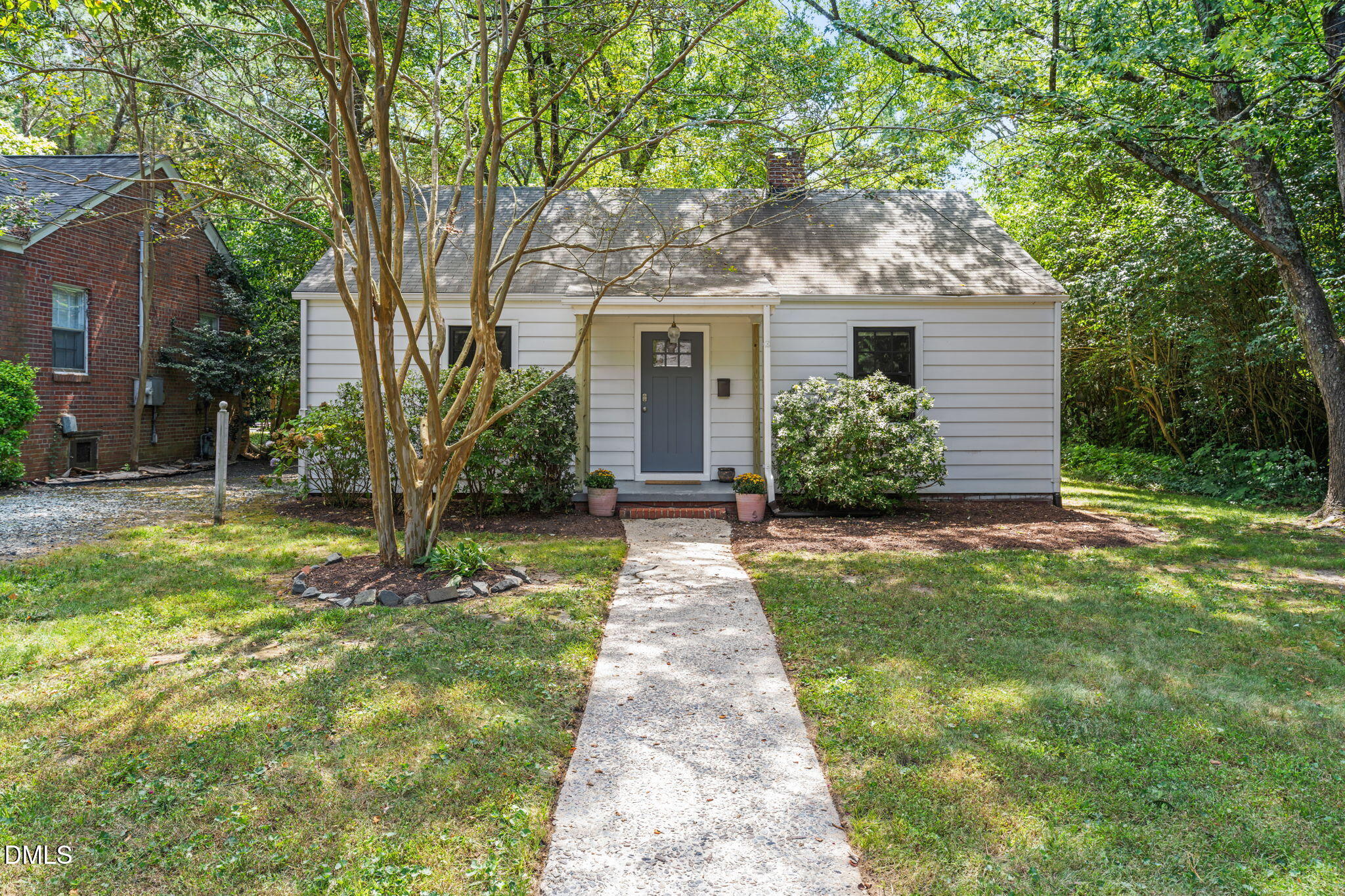 2109 Sunset Avenue Property Photo 1