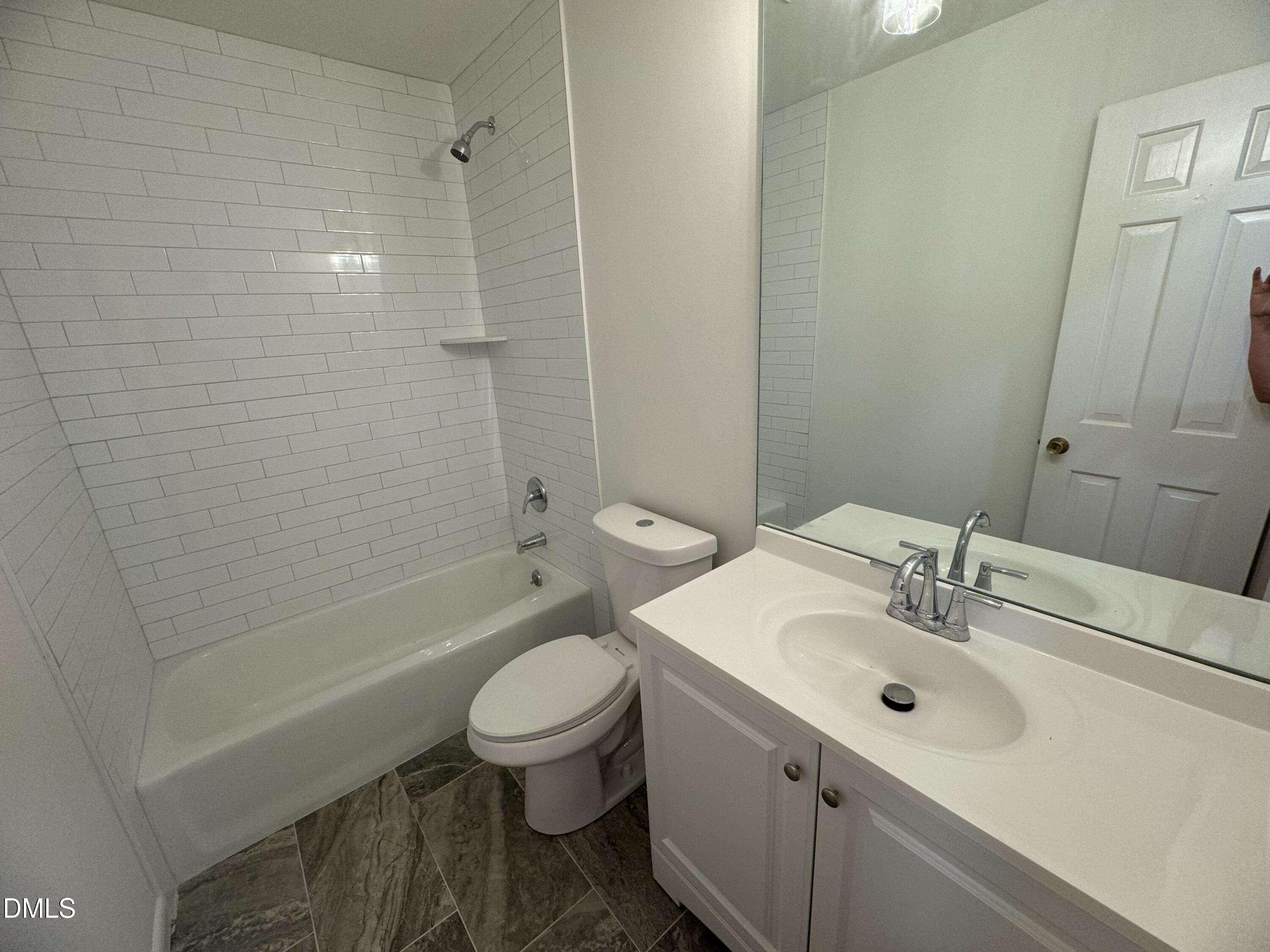 3516 Peach Haven Court Property Photo 8