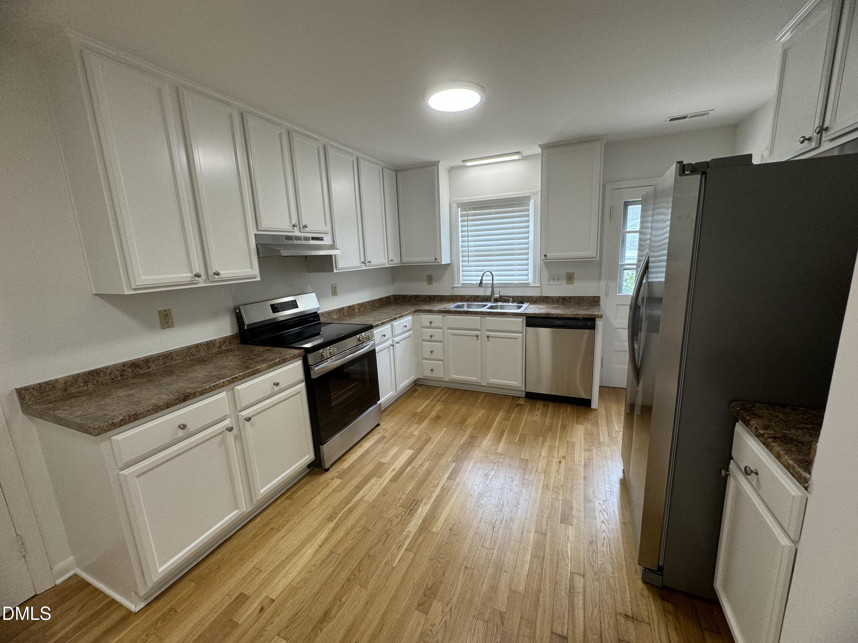 3516 Peach Haven Court Property Photo 13