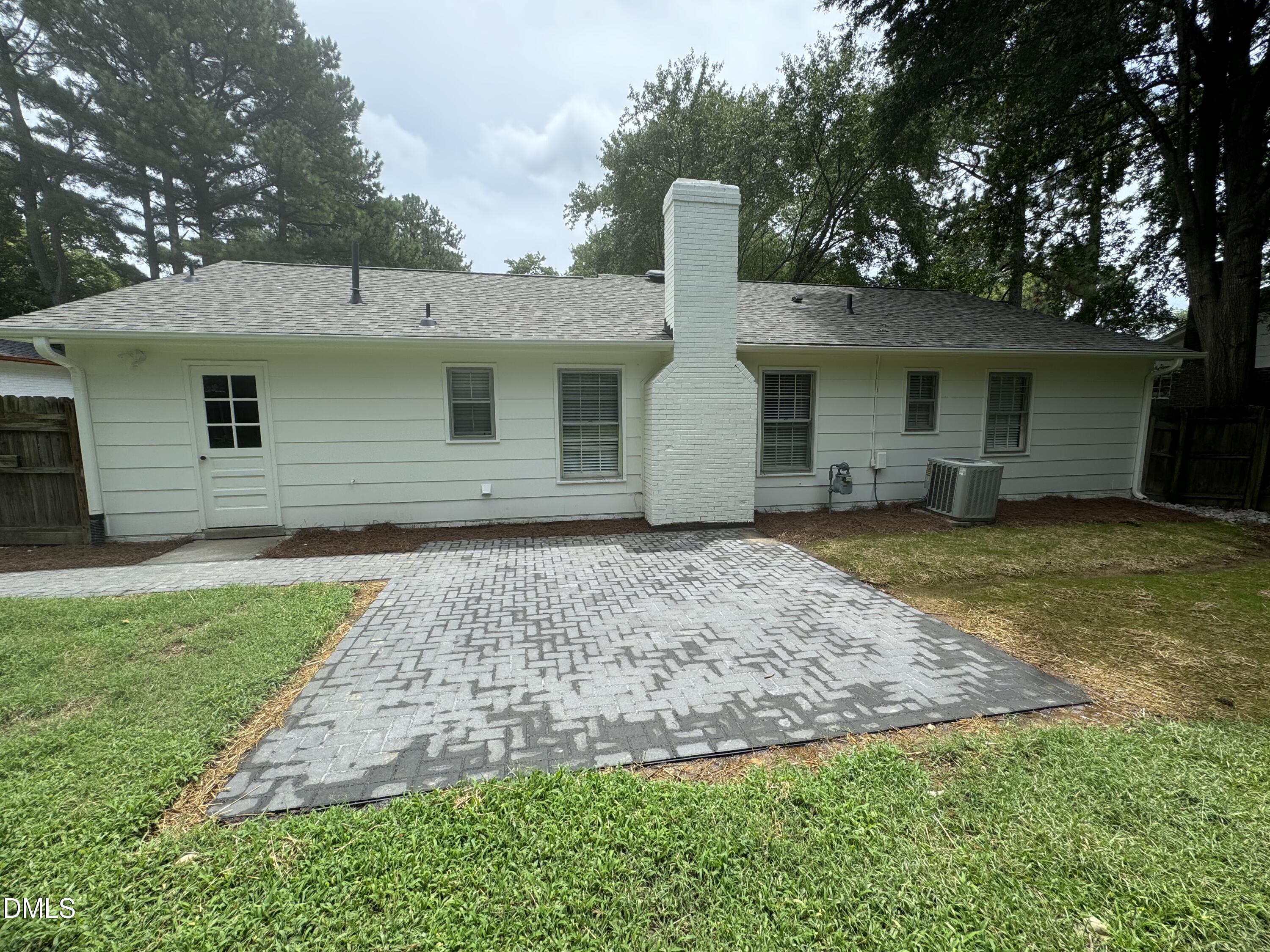3516 Peach Haven Court Property Photo 16