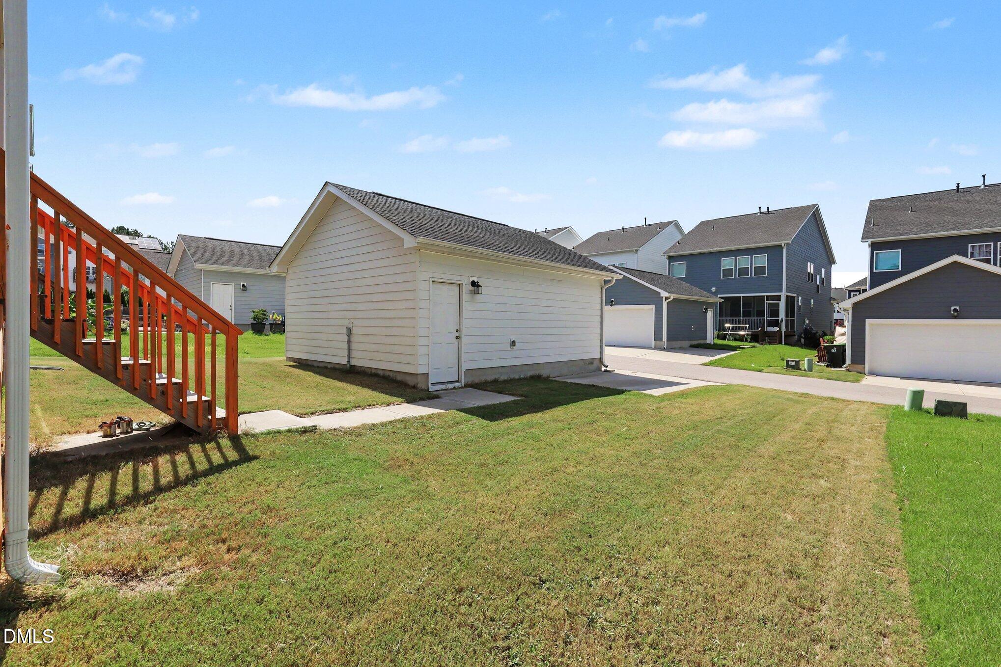 2904 Heirloom Way Property Photo 22