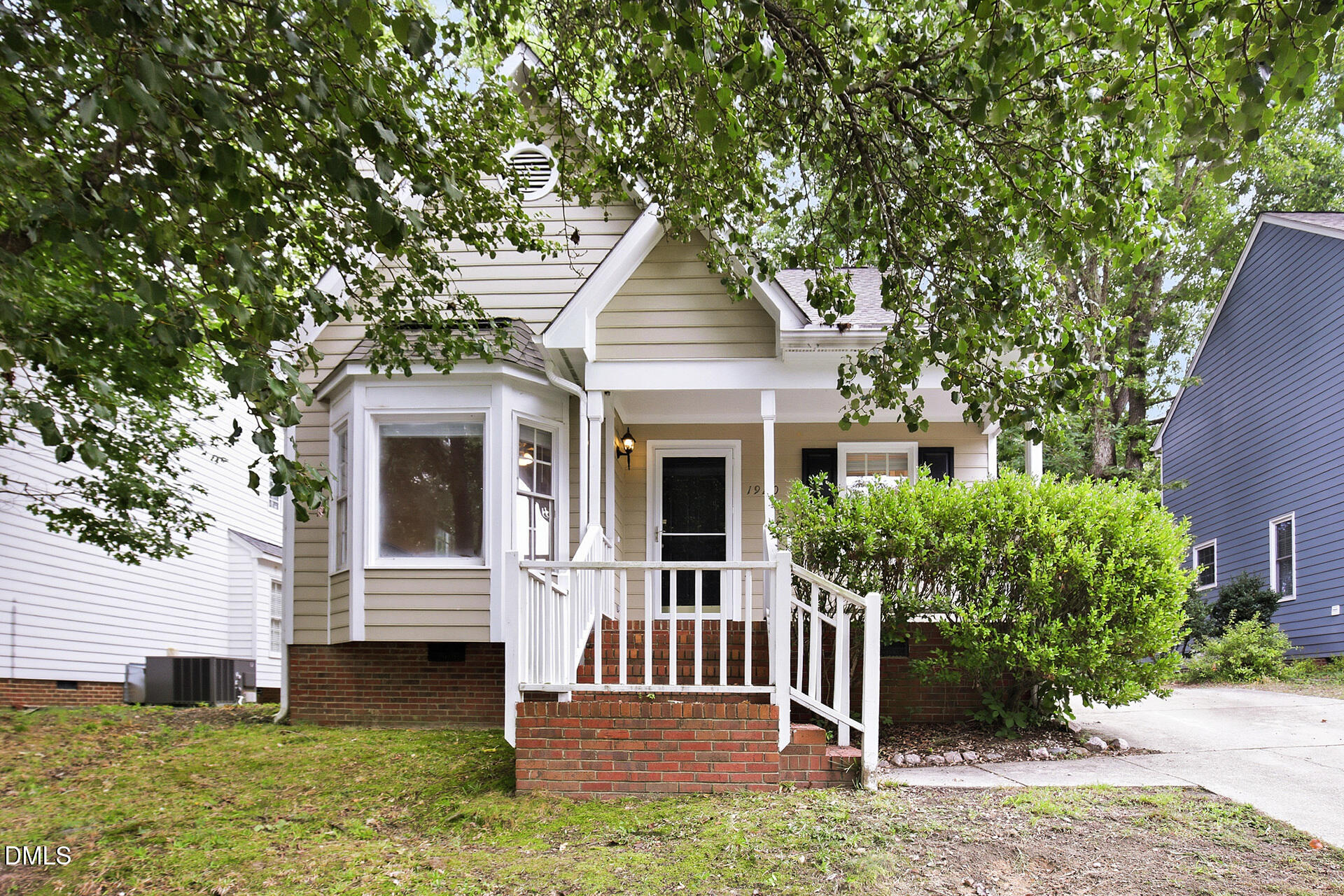 1920 Jupiter Hills Court Property Photo 1