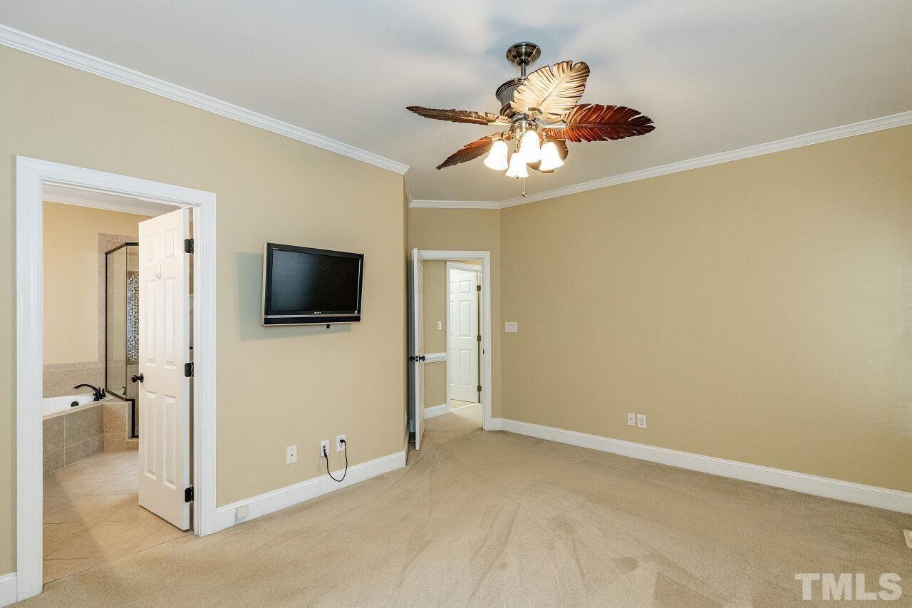 4317 Glen Erin Way Property Photo 14