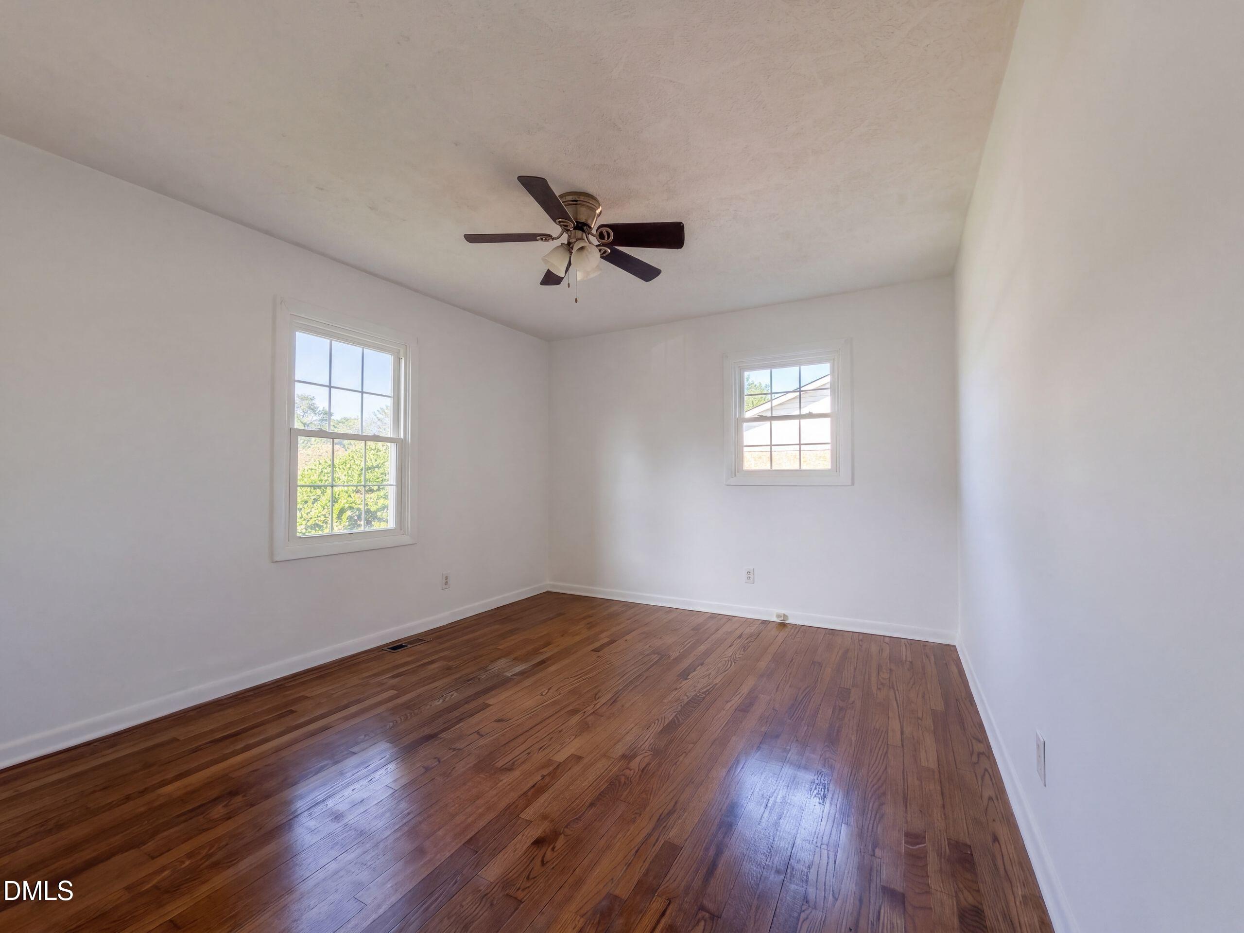 2806 E Cramer Drive Property Photo 11