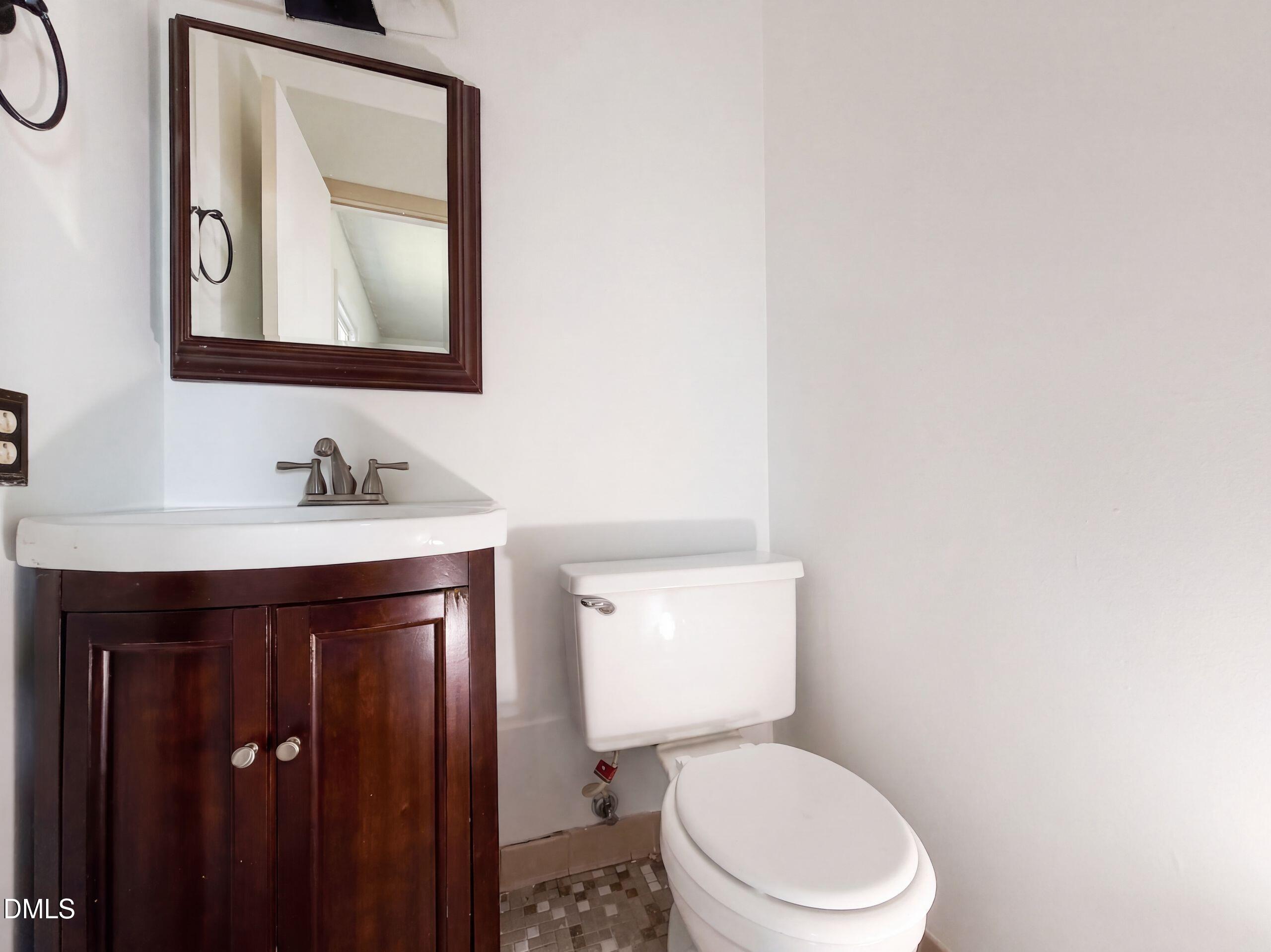 2806 E Cramer Drive Property Photo 15