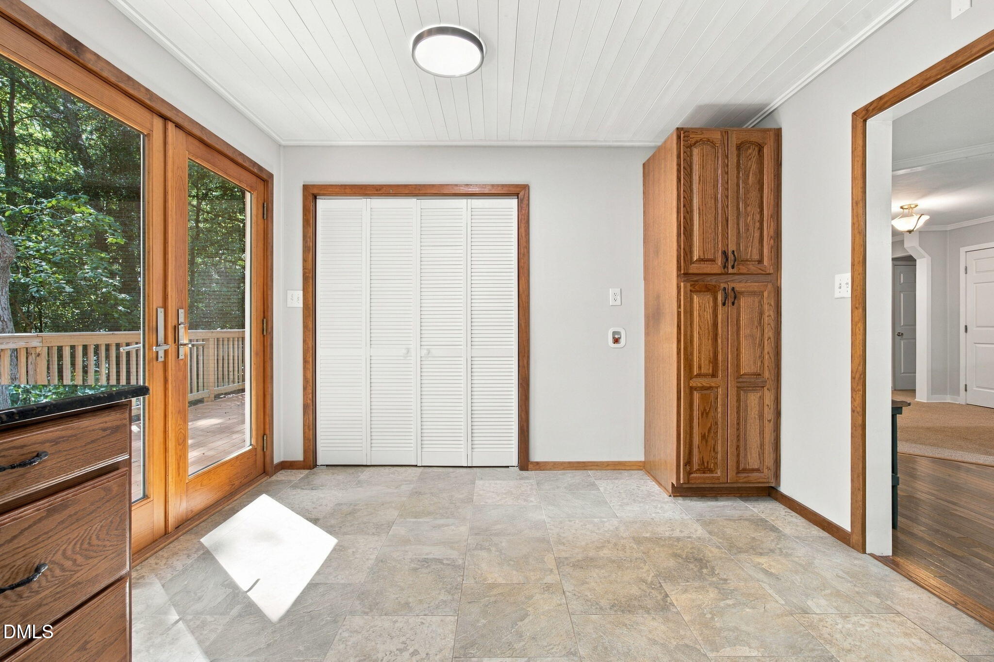 4013 Saint Edmunds Lane Property Photo 12